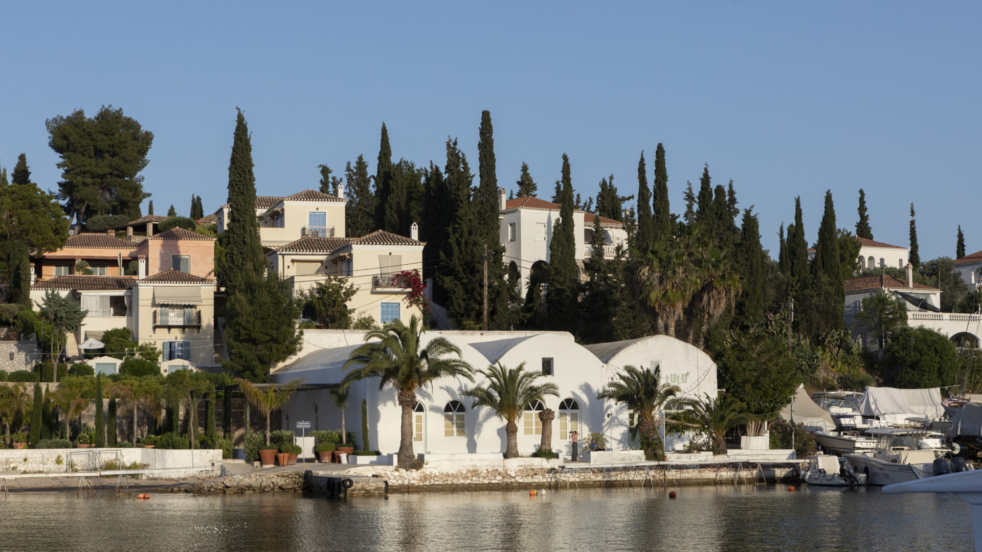 Hafen in Spetses, Hotel Yayaki