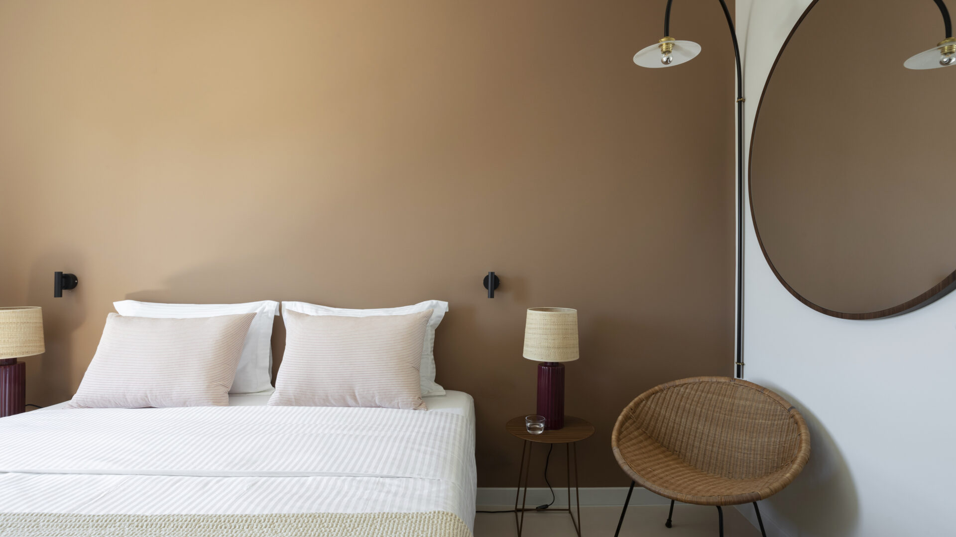 Doppelbett im Hotel Yayaki