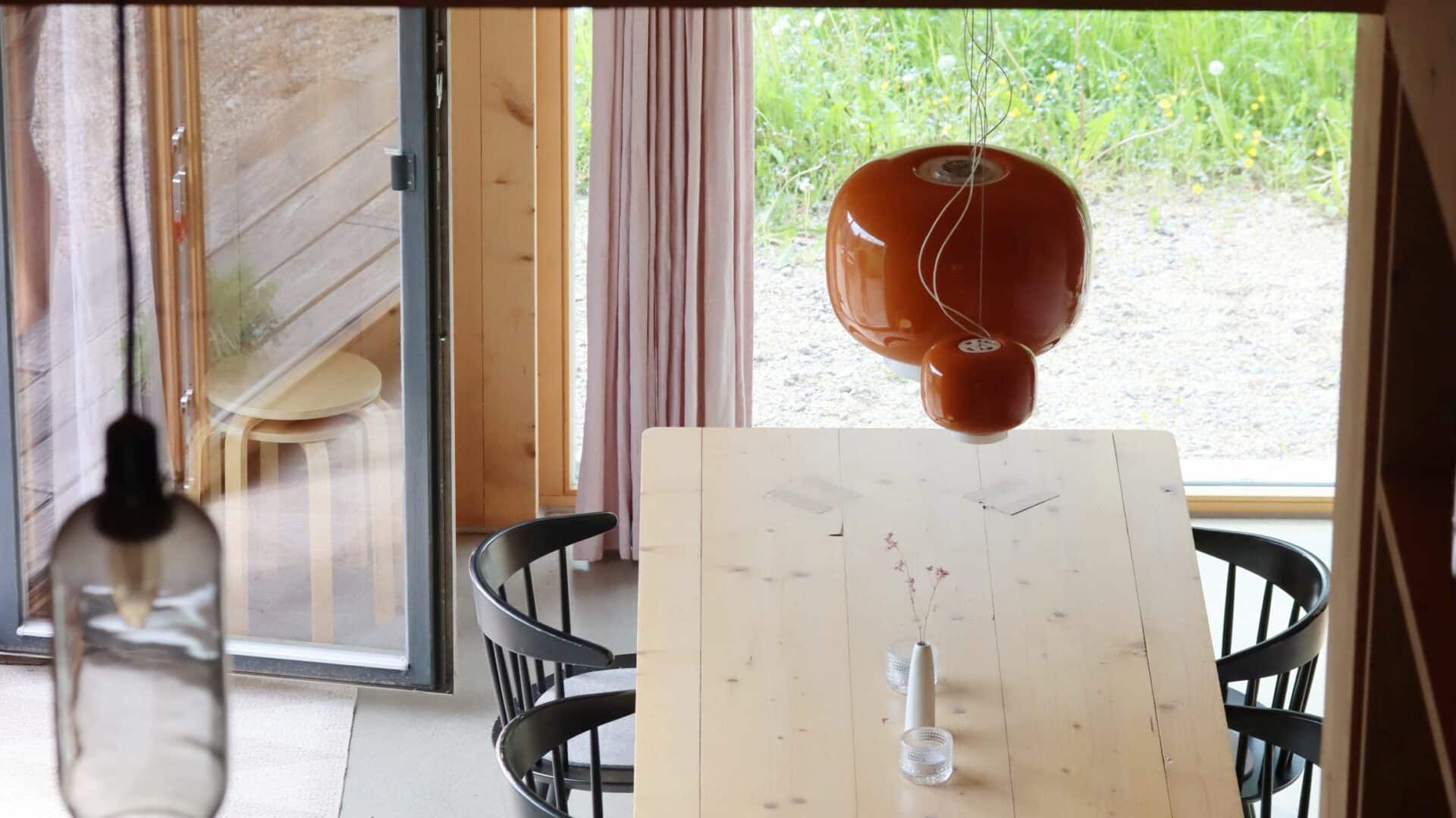 Blick von der Galerie in den Wohnraum