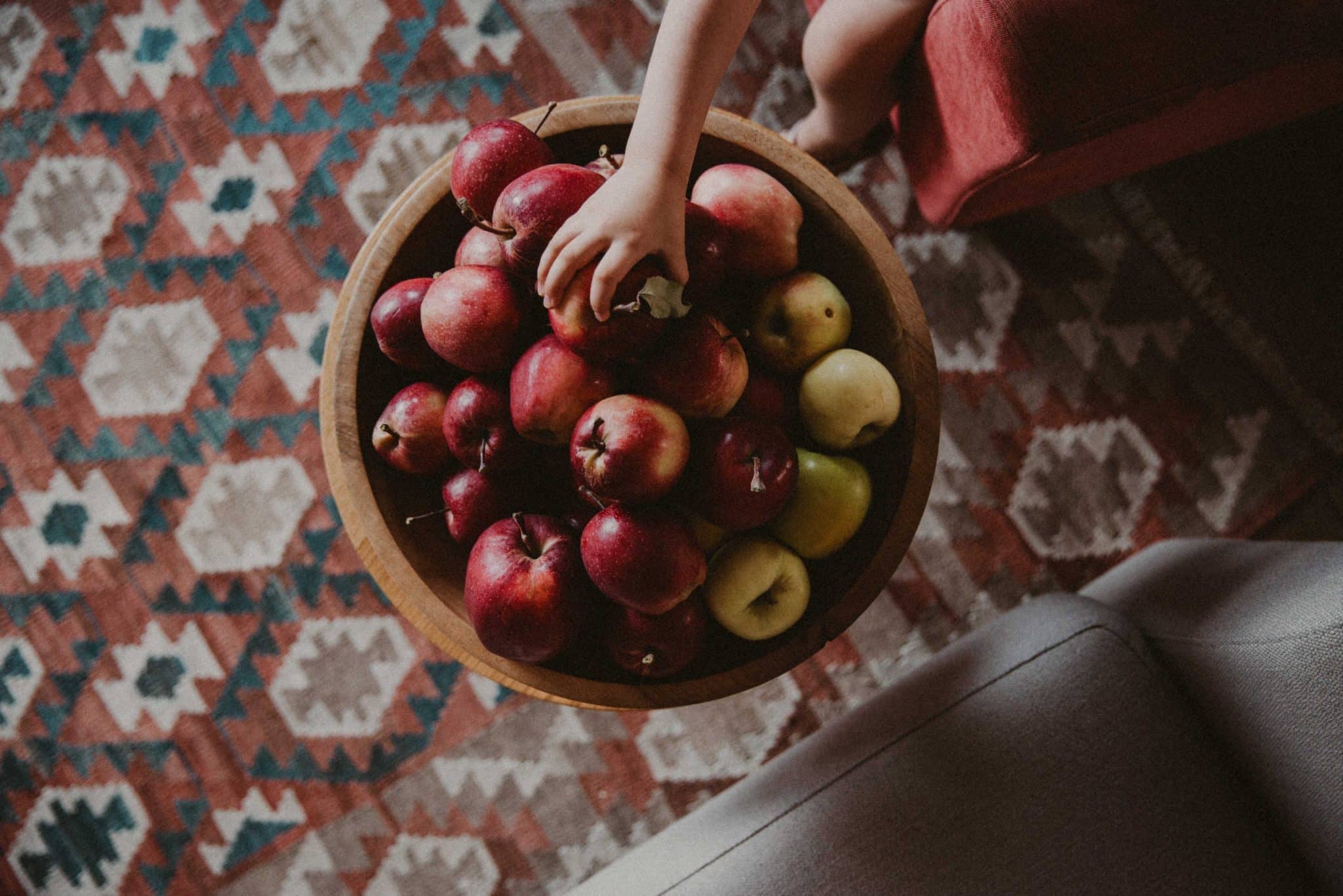Schale mit Äpfeln im Hotel Schwarzschmied
