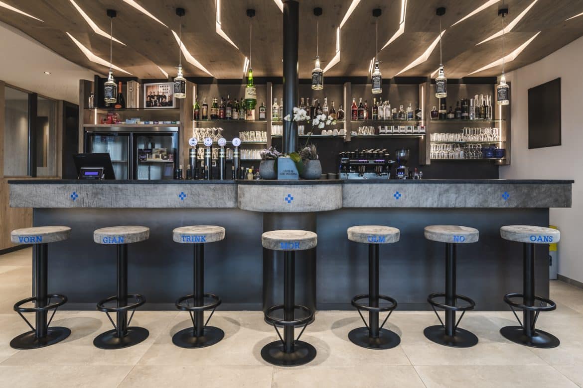 Hotel Luis & die Buabm, Jenesien, Südtirol, Italien, Berge, Architektur, Design, modern design