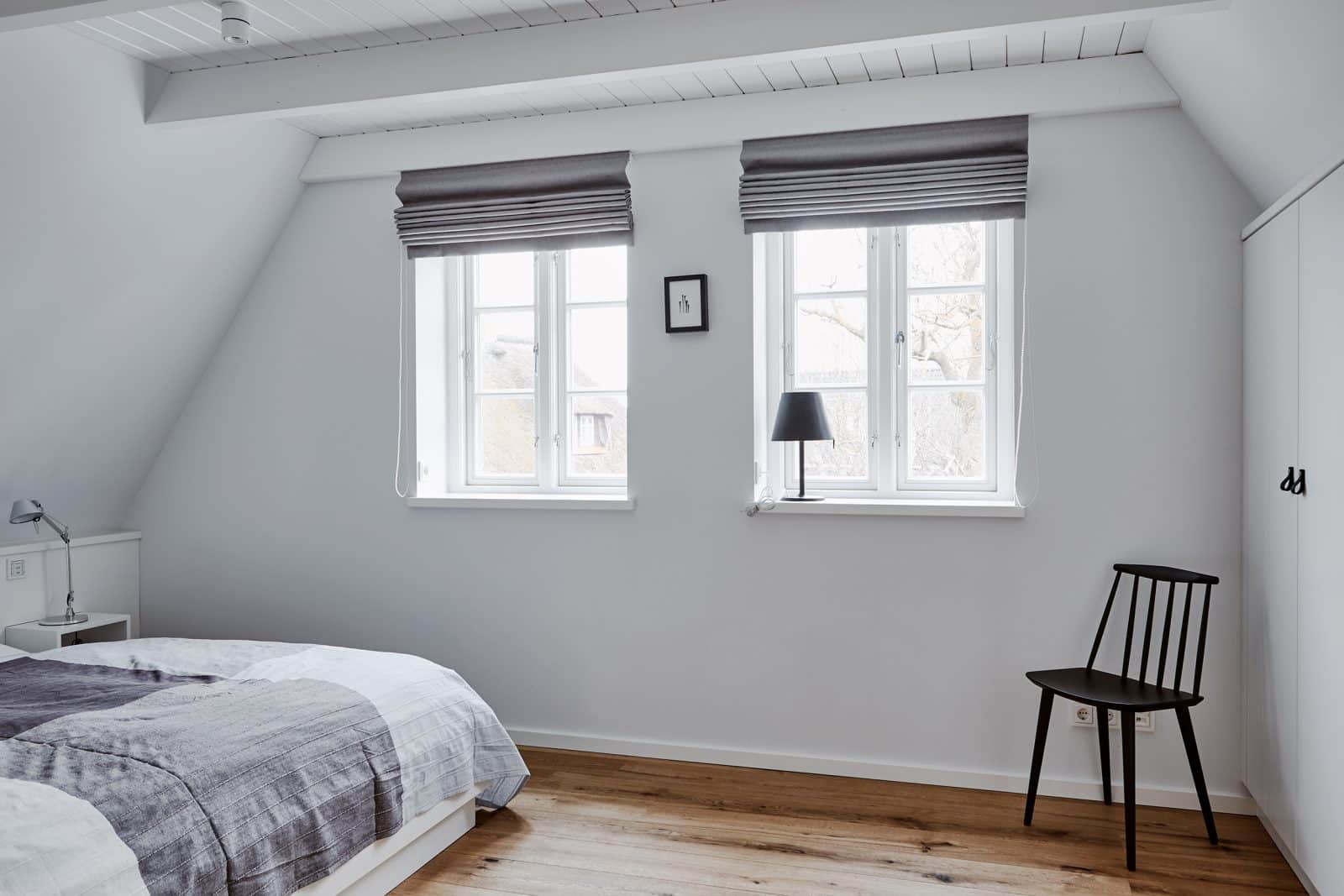 OG Schlafzimmer Bett