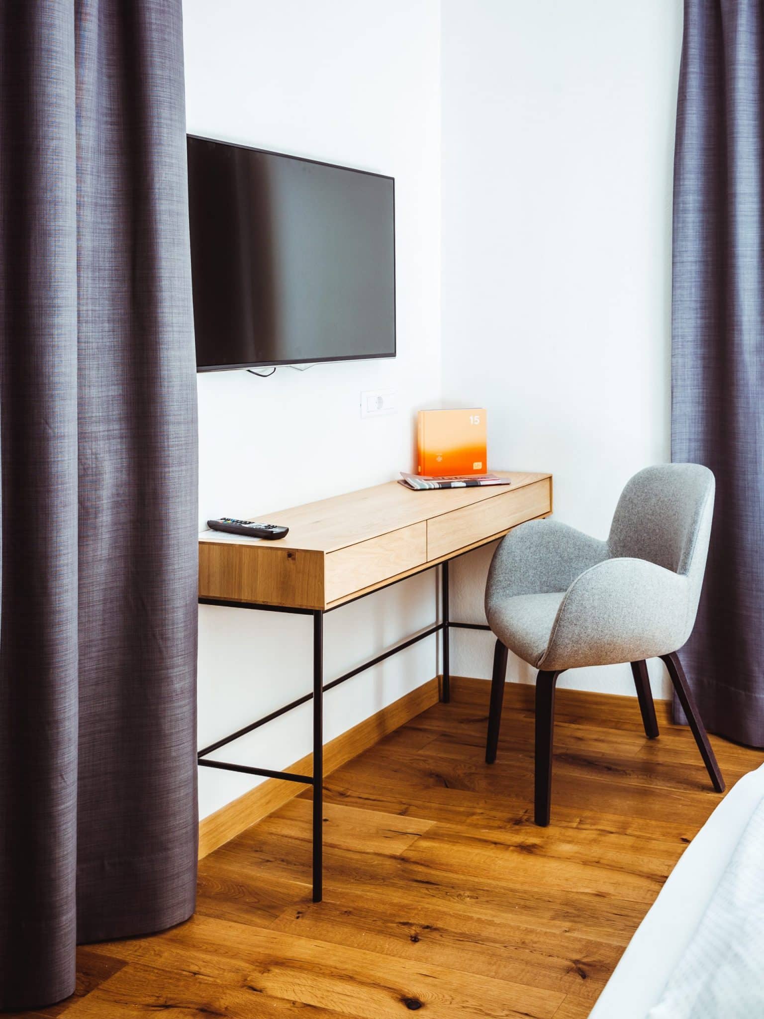 Gourmet- und Boutiquehotel Tanzer, Berge, Italien, Südtirol, Gaut Millau, Food Hotel, Design, moderne Architektur