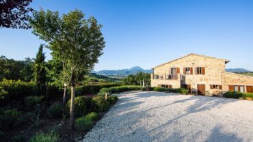 Amici-Haus-vom-front1-16x9