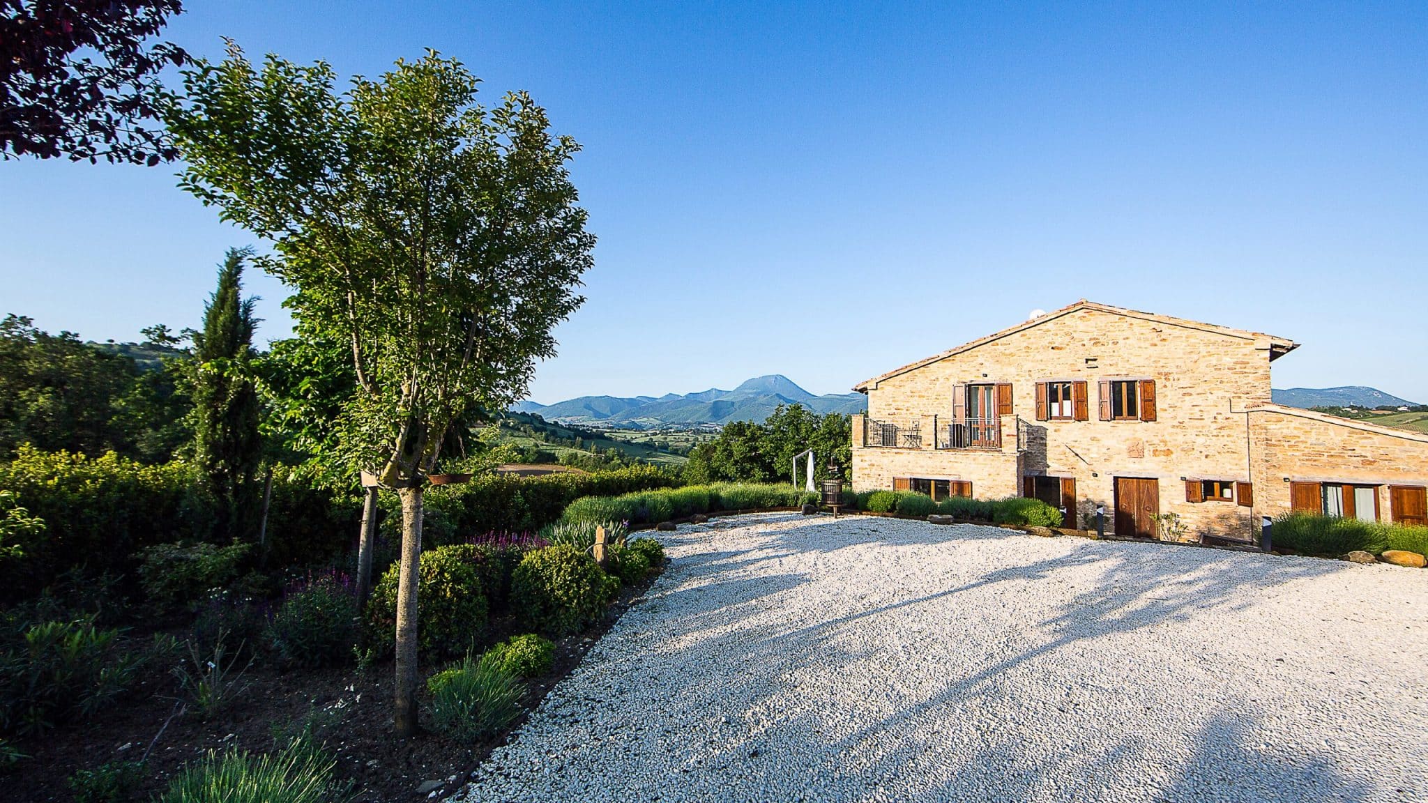 Amici-Haus-vom-front1-16x9