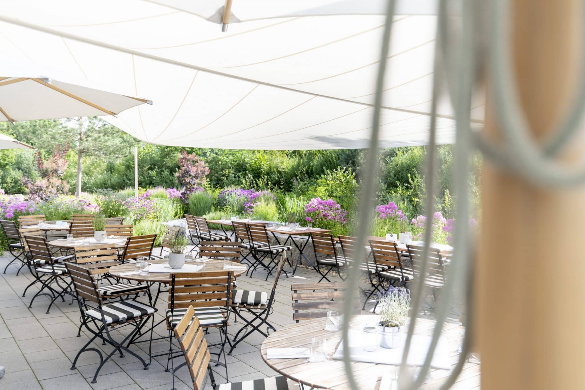 Terrasse des Speiselokal Kaspar im Hotel Bader