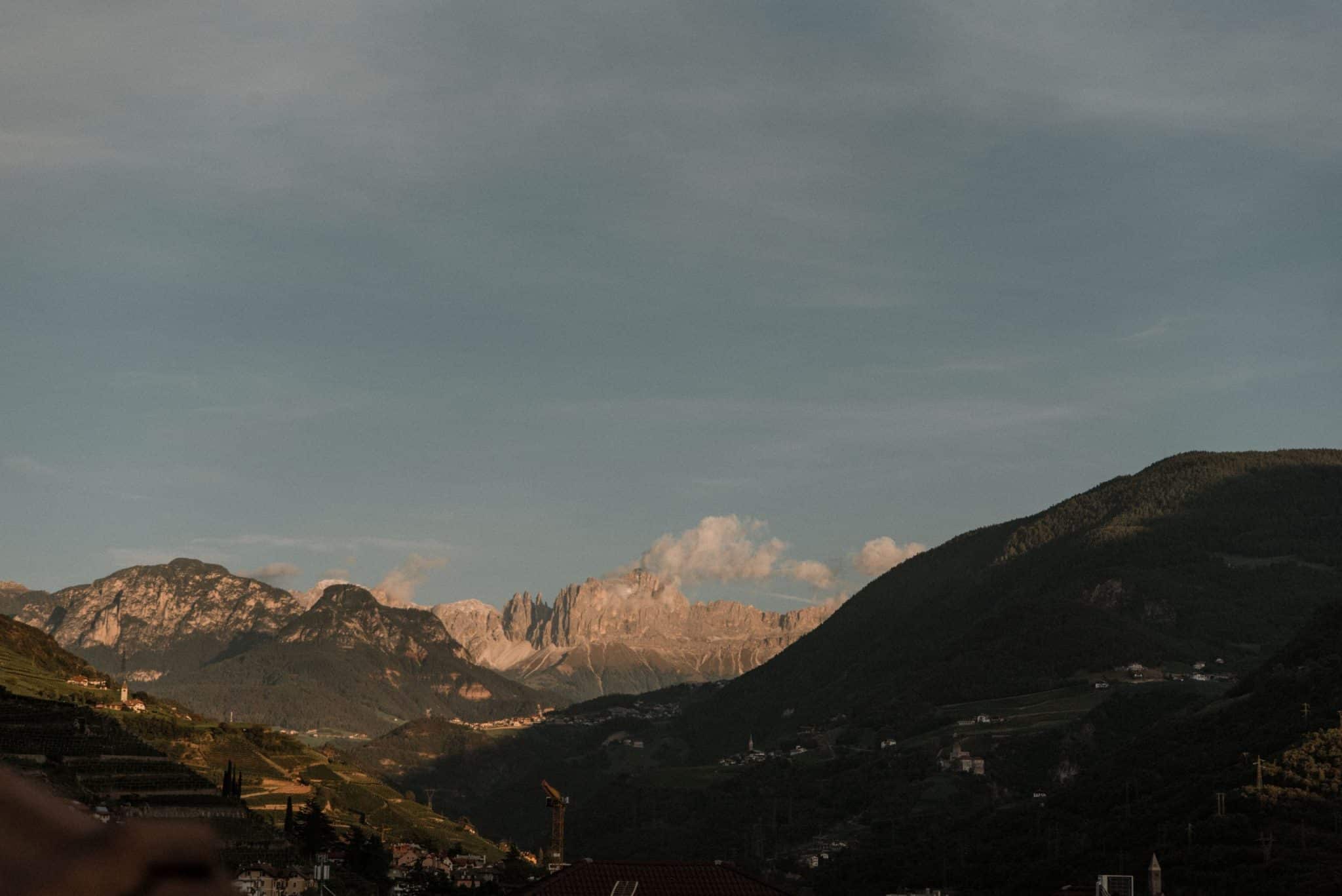 Ausblick auf die Berge in Bozen, Parkhotel Mondschein