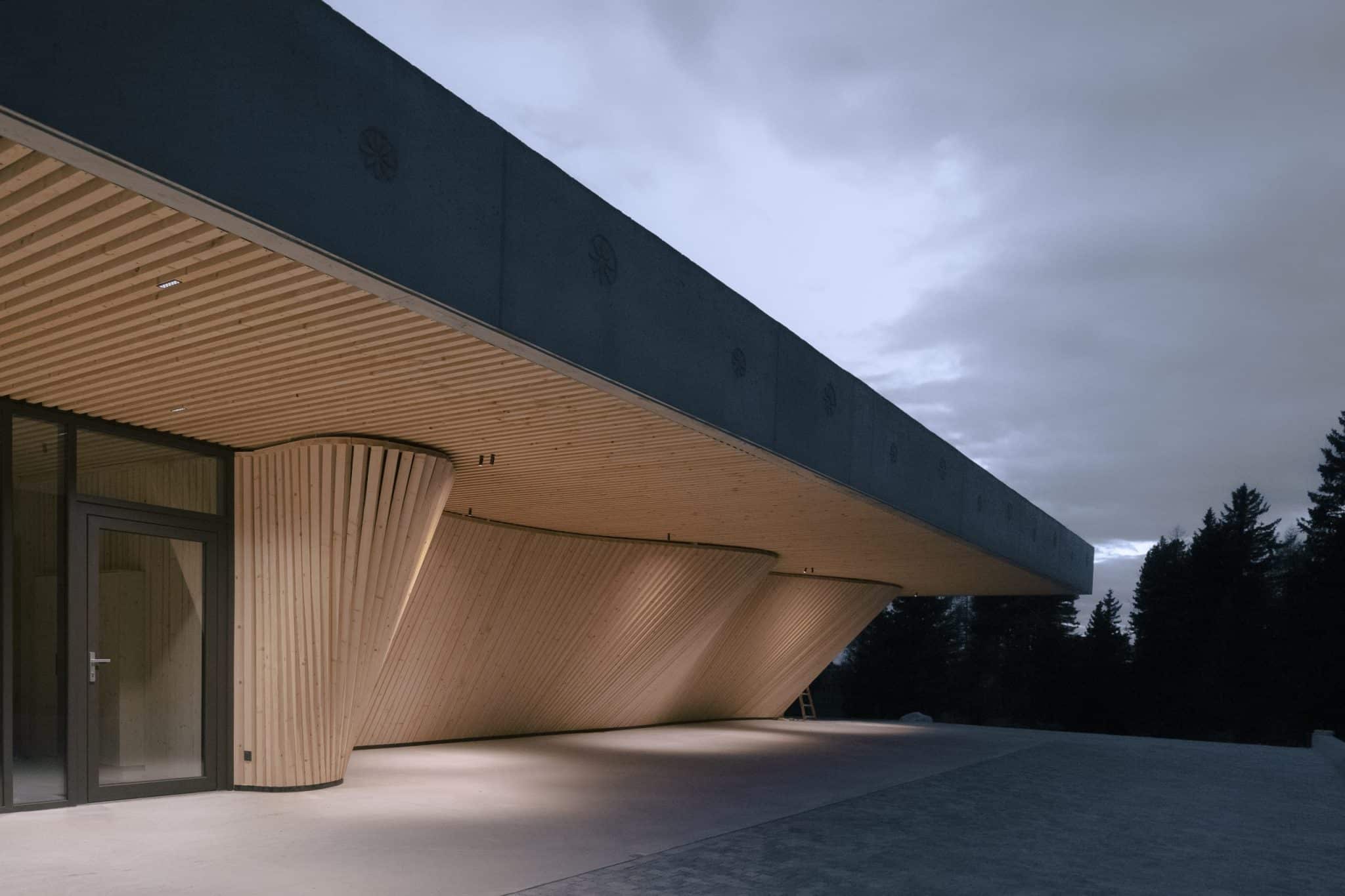 anders mountain suites, view of the facade of the house