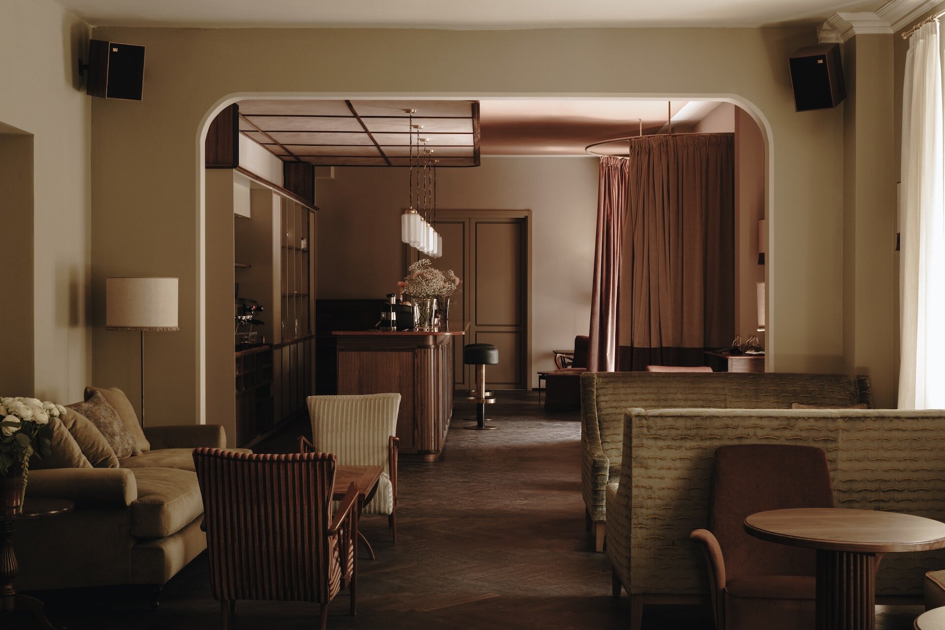 Lobby und Bar des Parkhotel Mondschein