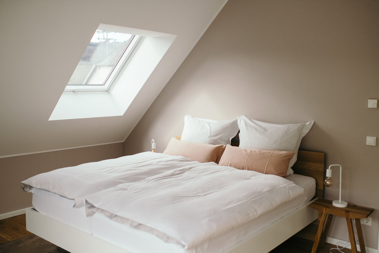 Design-Ferienwohnung, Mosel, moderne Architektur, Ferienhaus für Großfamilien Ferienhaus für Gruppen, Ferienhaus am Fluss, Ferienhaus am Wasser, Moselle region, Moselregion