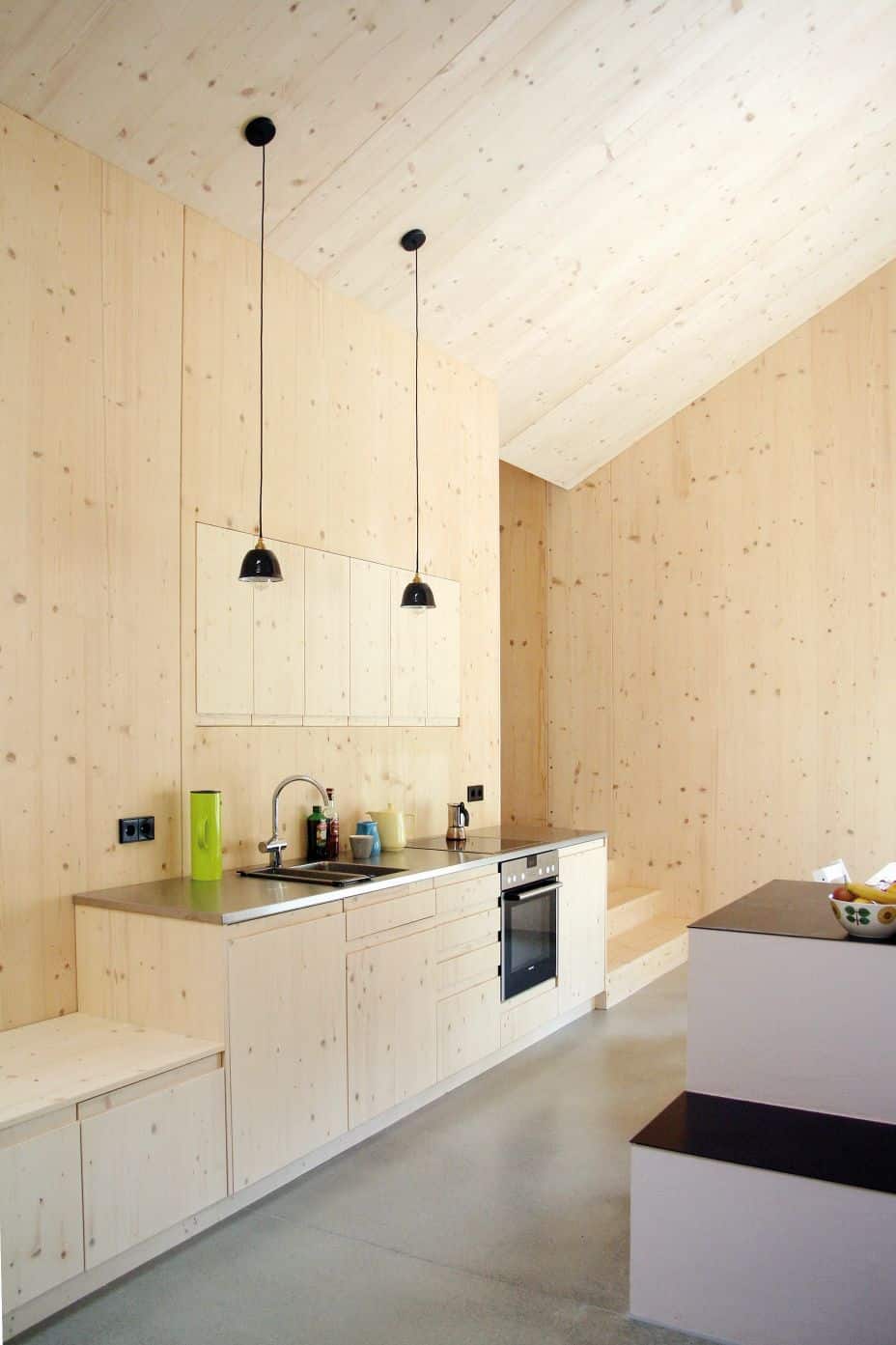 Küche mit Arbeitszeile