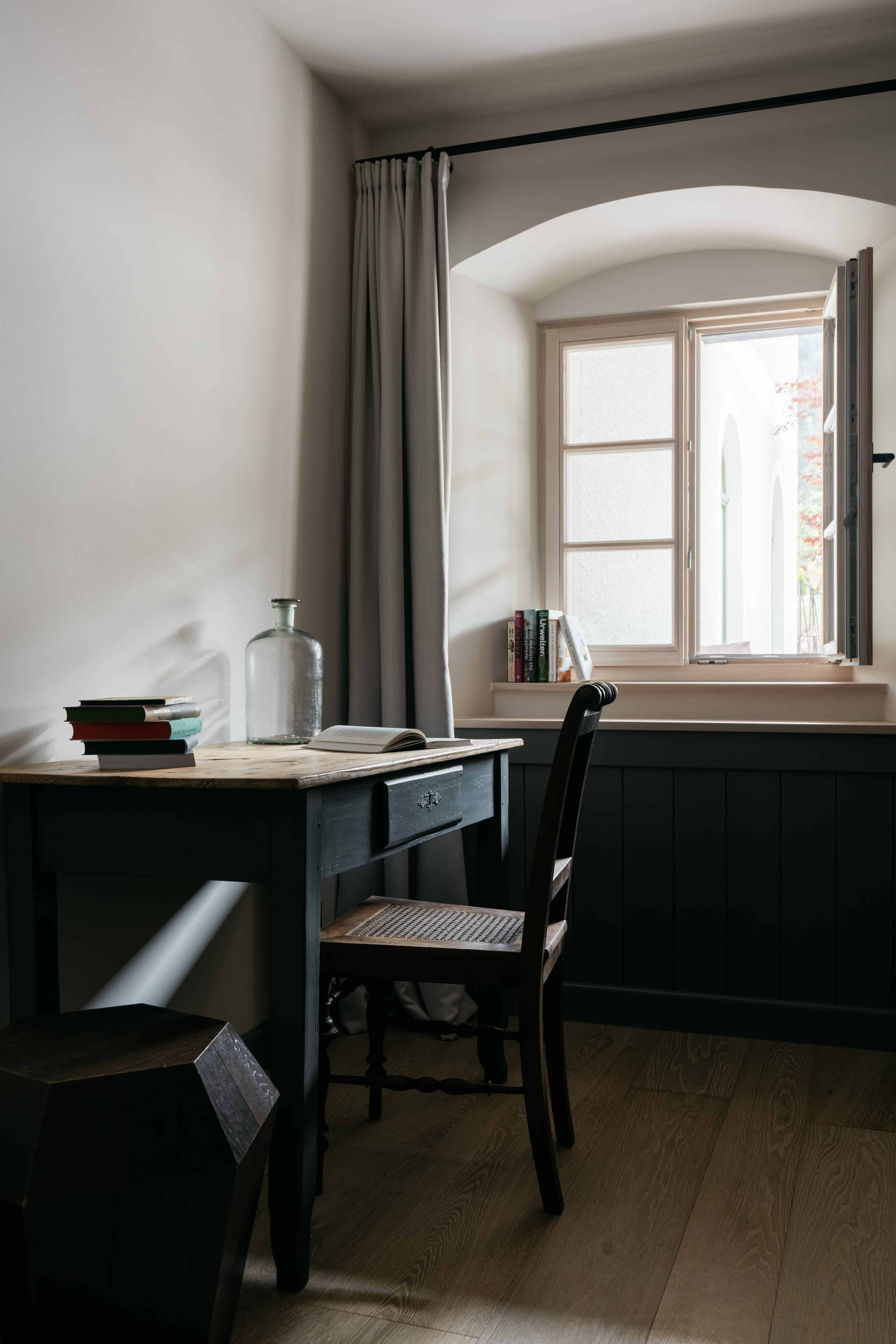 Arbeitsplatz im Hotelzimmer im Refugium Lunz