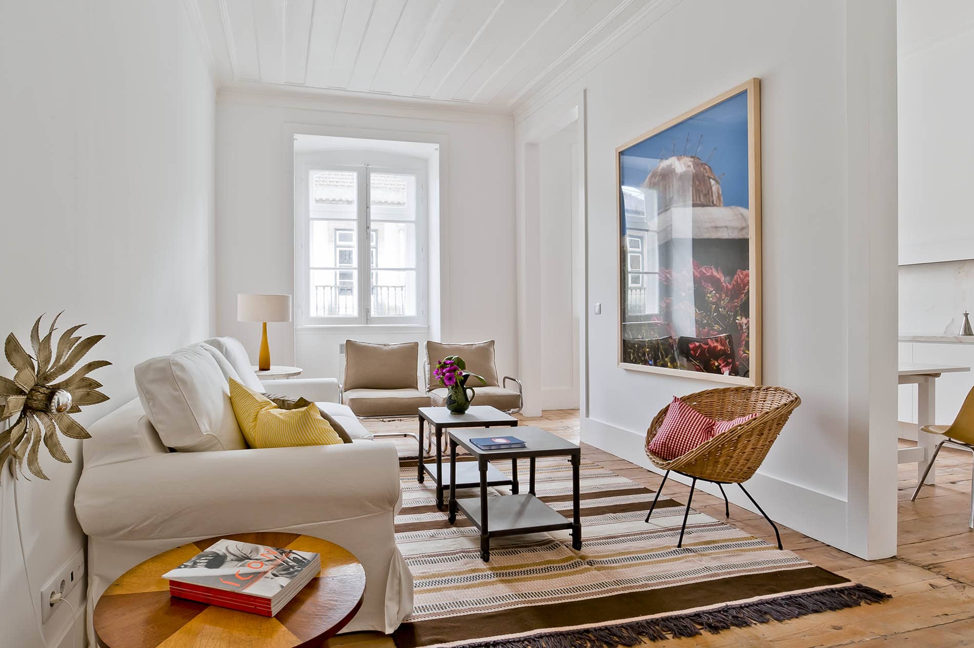 Wohnzimmer mit Sitzecke im Baixa House