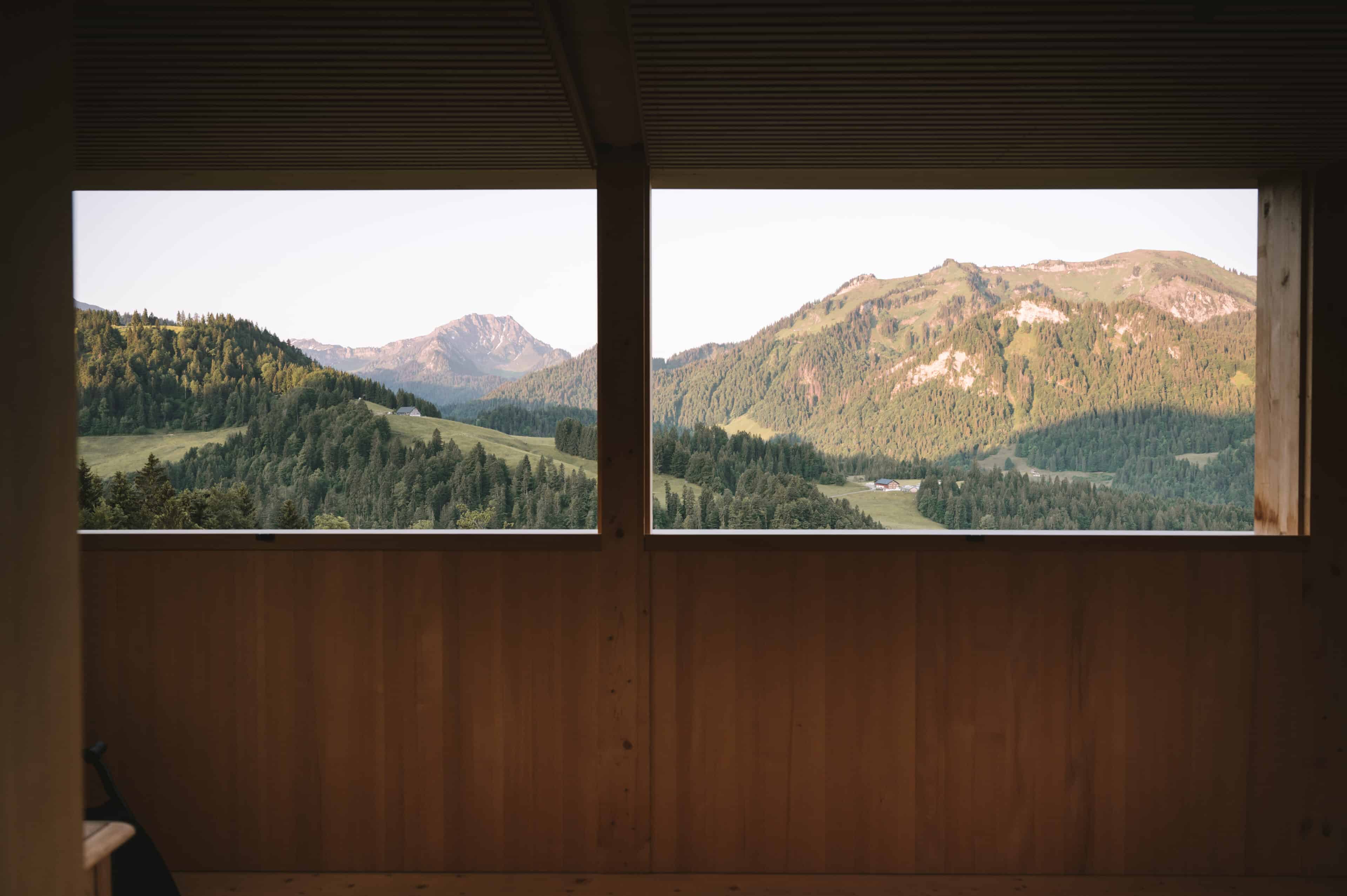 Holzbrüstung Balkon im Halwina Hideaway