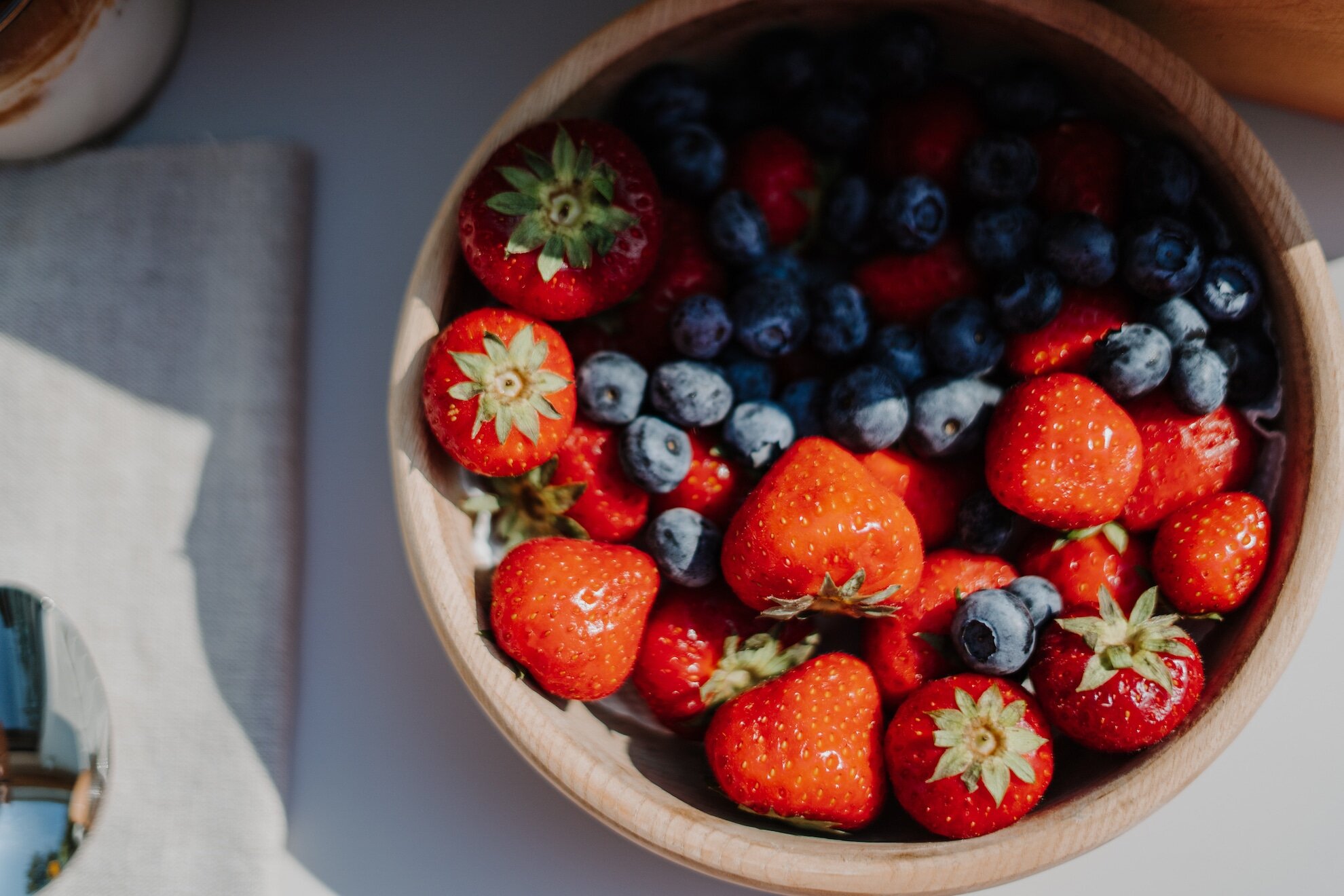 Schale mit Beeren im Refugium Rochus