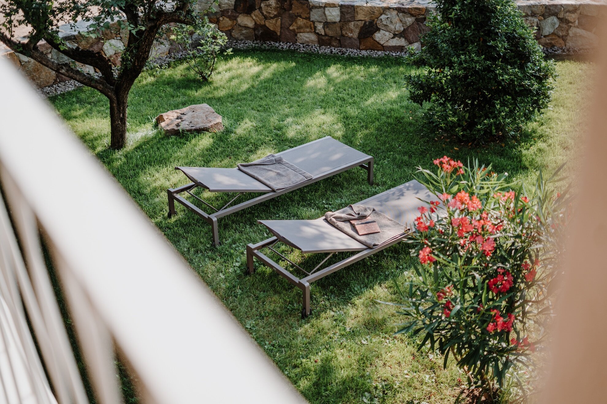 Gartenliegen im Refugium Rochus