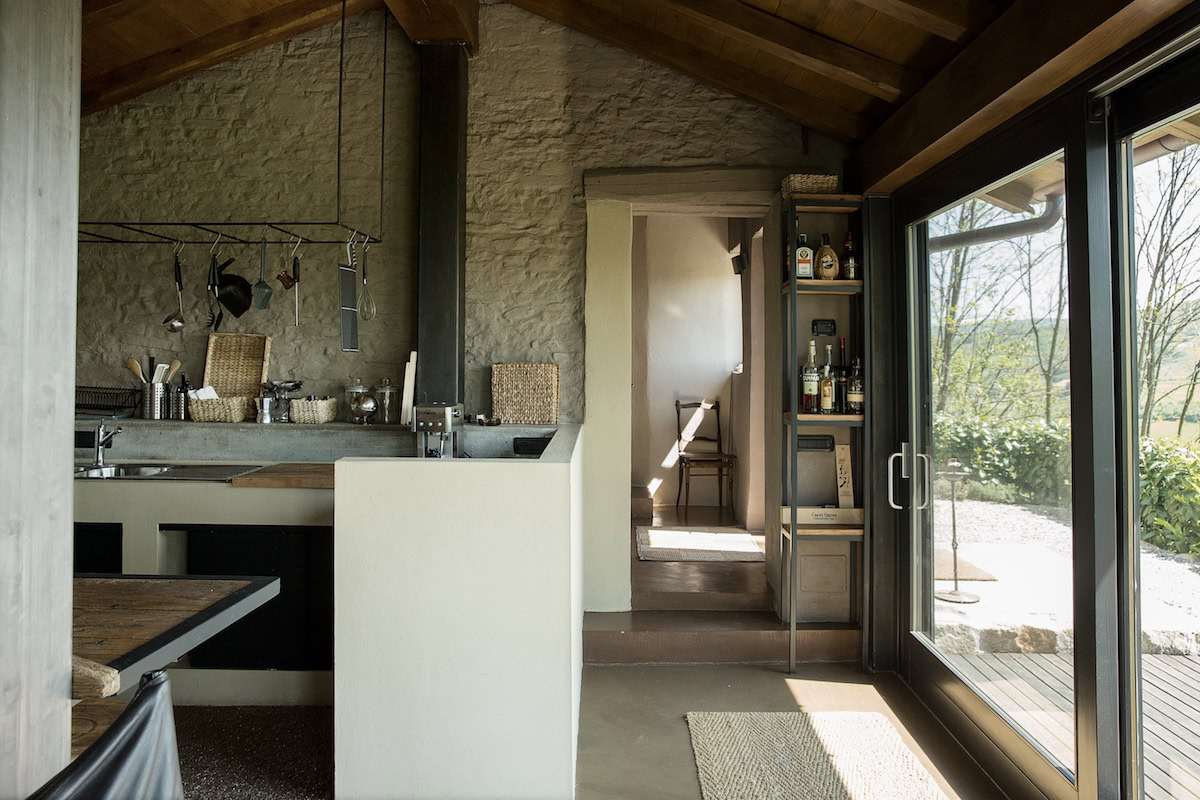 Küche im Ferienhaus Ciabot des Vereins Serafina