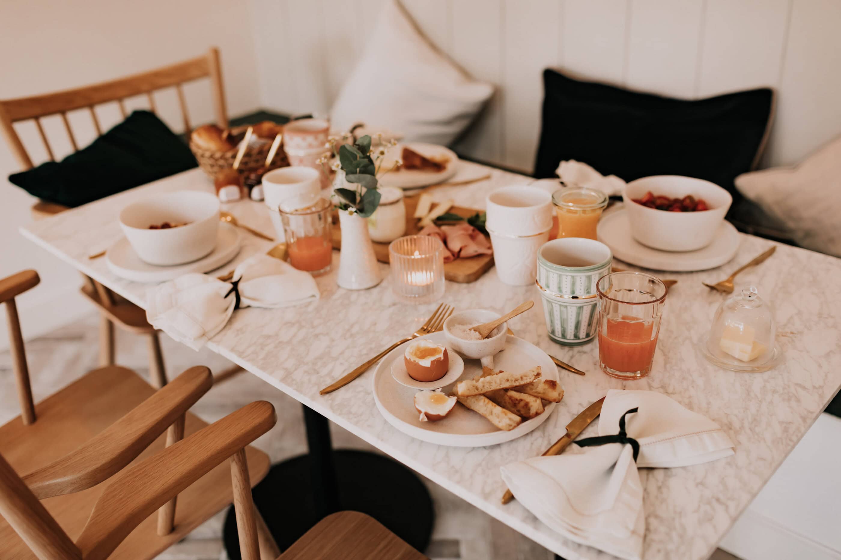 gedeckter Tisch im Chez Brens