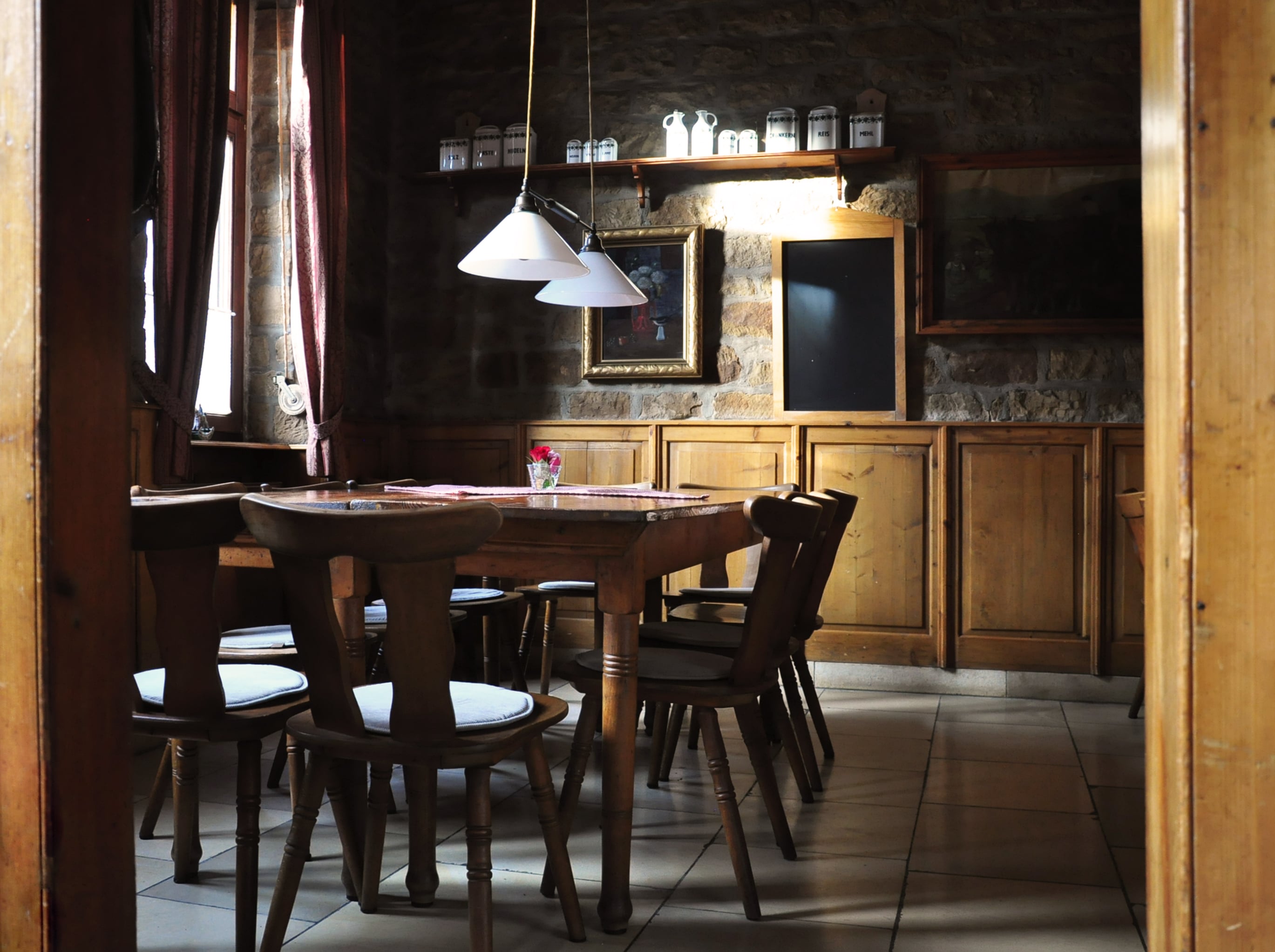 Gastraum in der Weinschänke im Schockelgaul