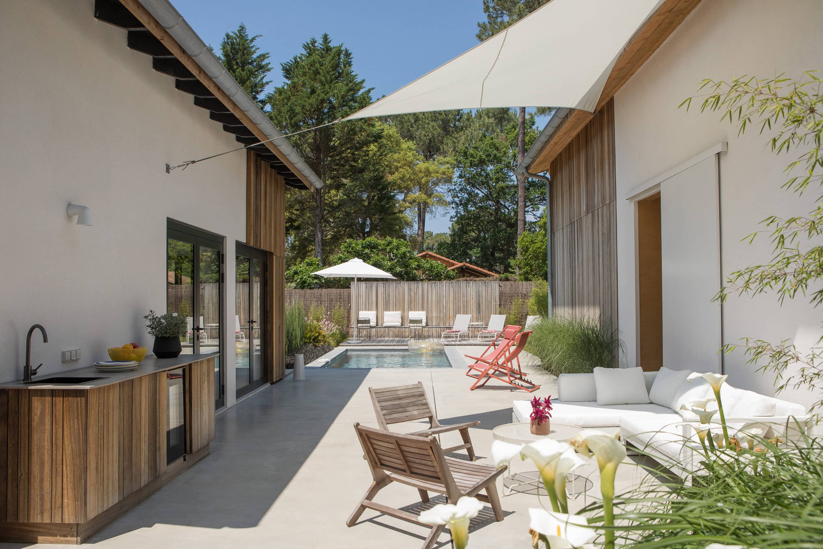 Outdoor-Platz zwischen den Häusern, Salty Woods