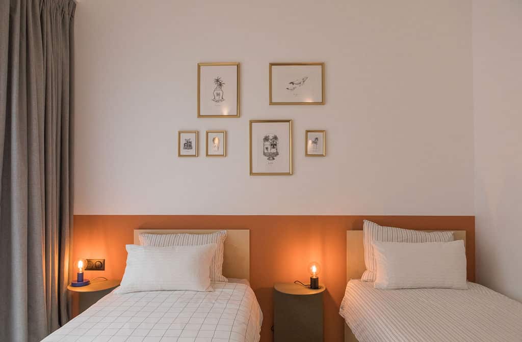 Schlafzimmer mit Beleuchtung, Salty Woods