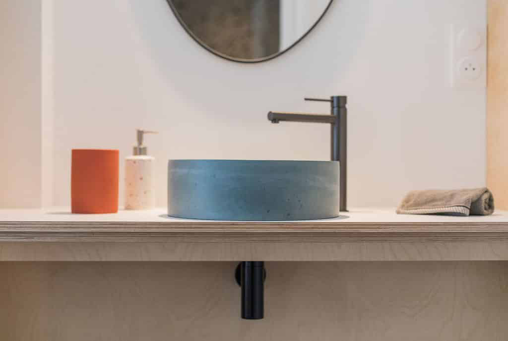 Waschbecken im Badezimmer, Salty Woods