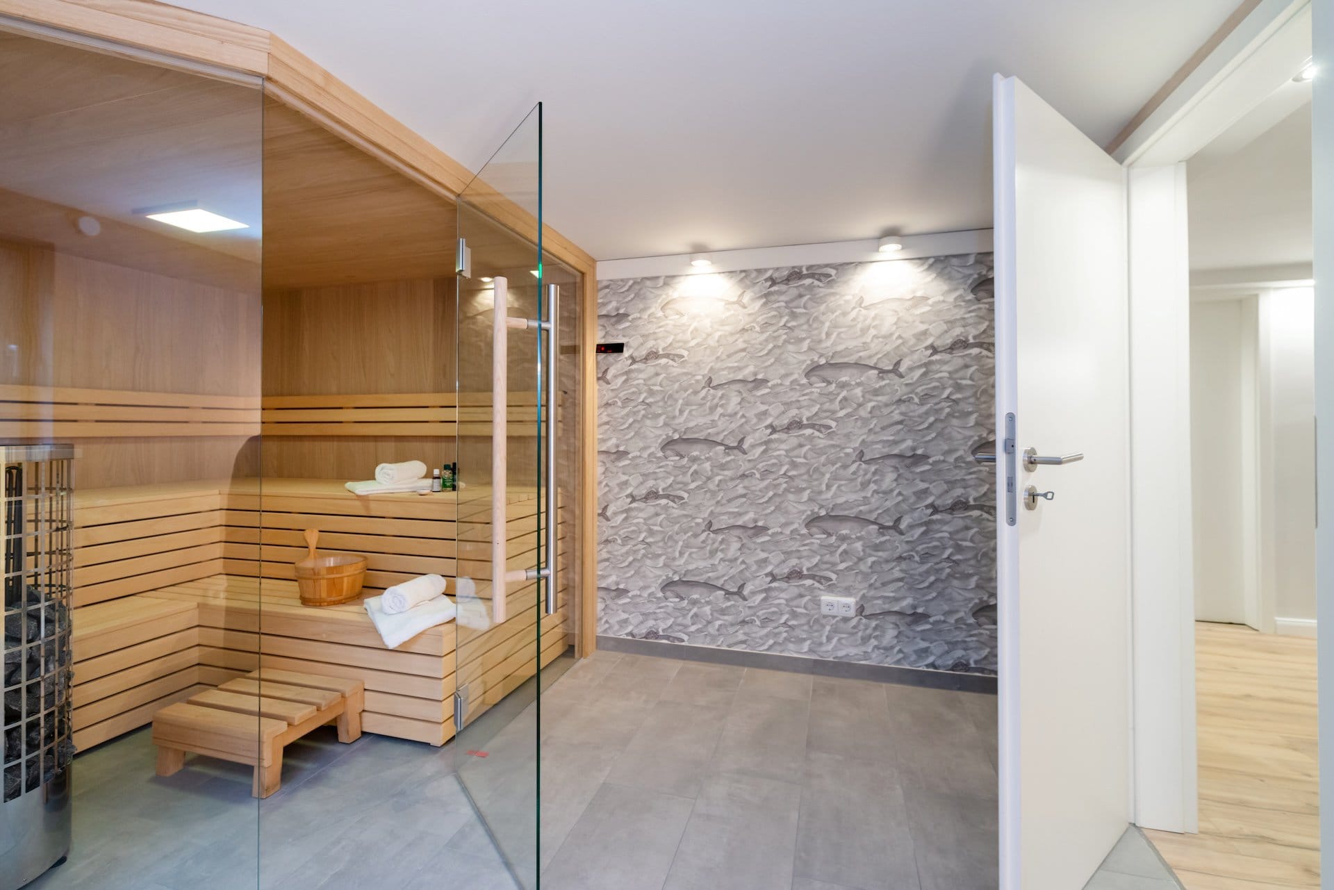 Boutique-Ferienhaus mit Reetdach auf der Nordseeinsel Sylt.