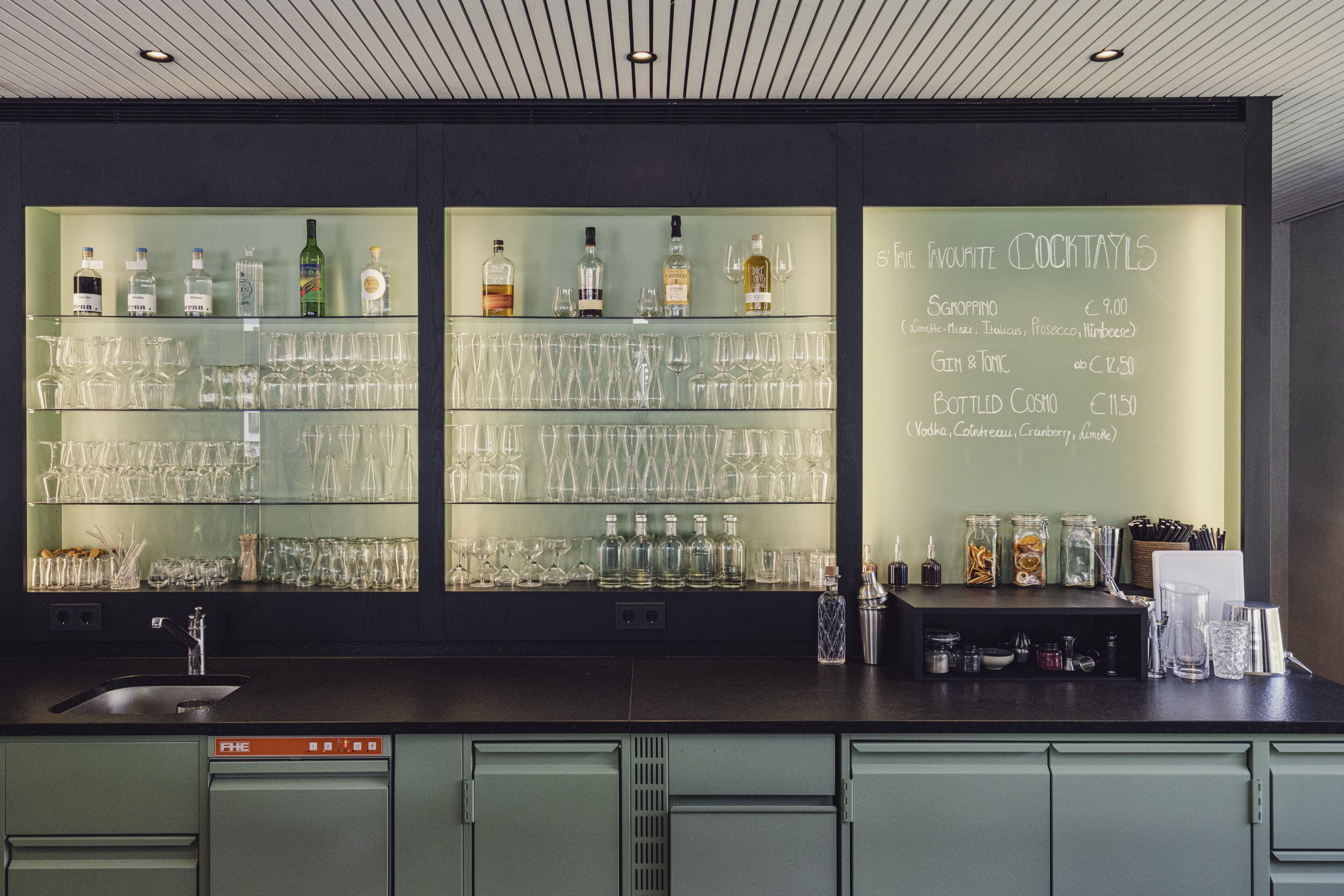 Detail: Bar im Gasthaus