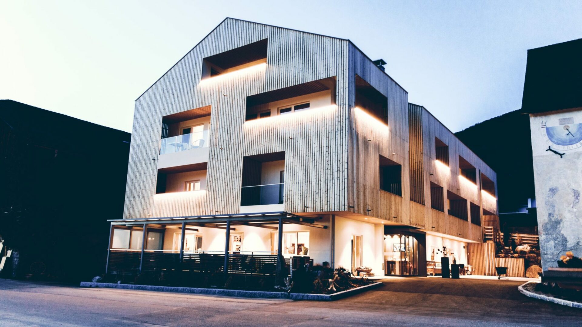 Gourmet- und Boutiquehotel Tanzer, Berge, Italien, Südtirol, Gaut Millau, Food Hotel, Design, moderne Architektur