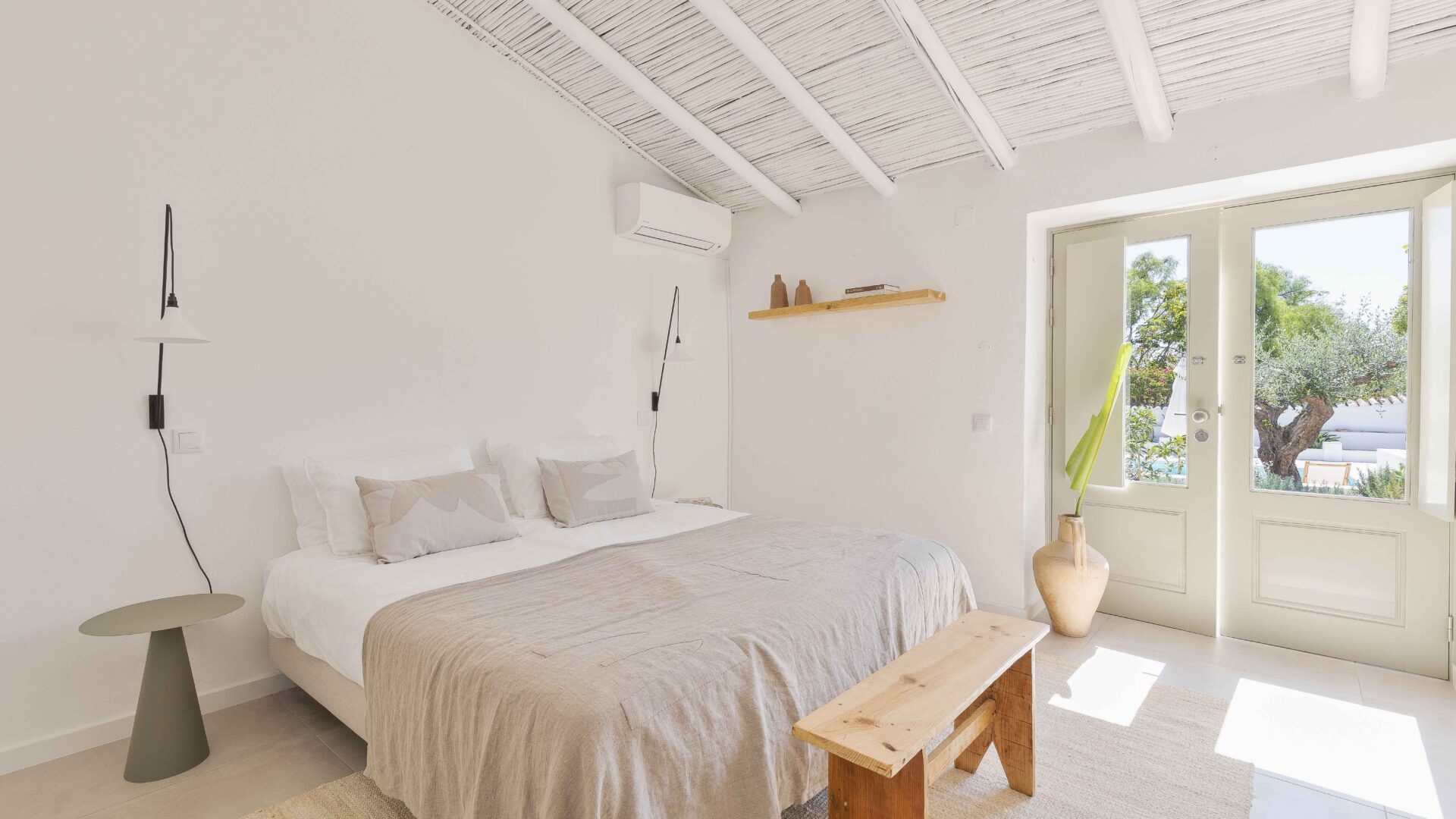 Schlafzimmer mit Blick in den Garten, Ferienhaus âmago