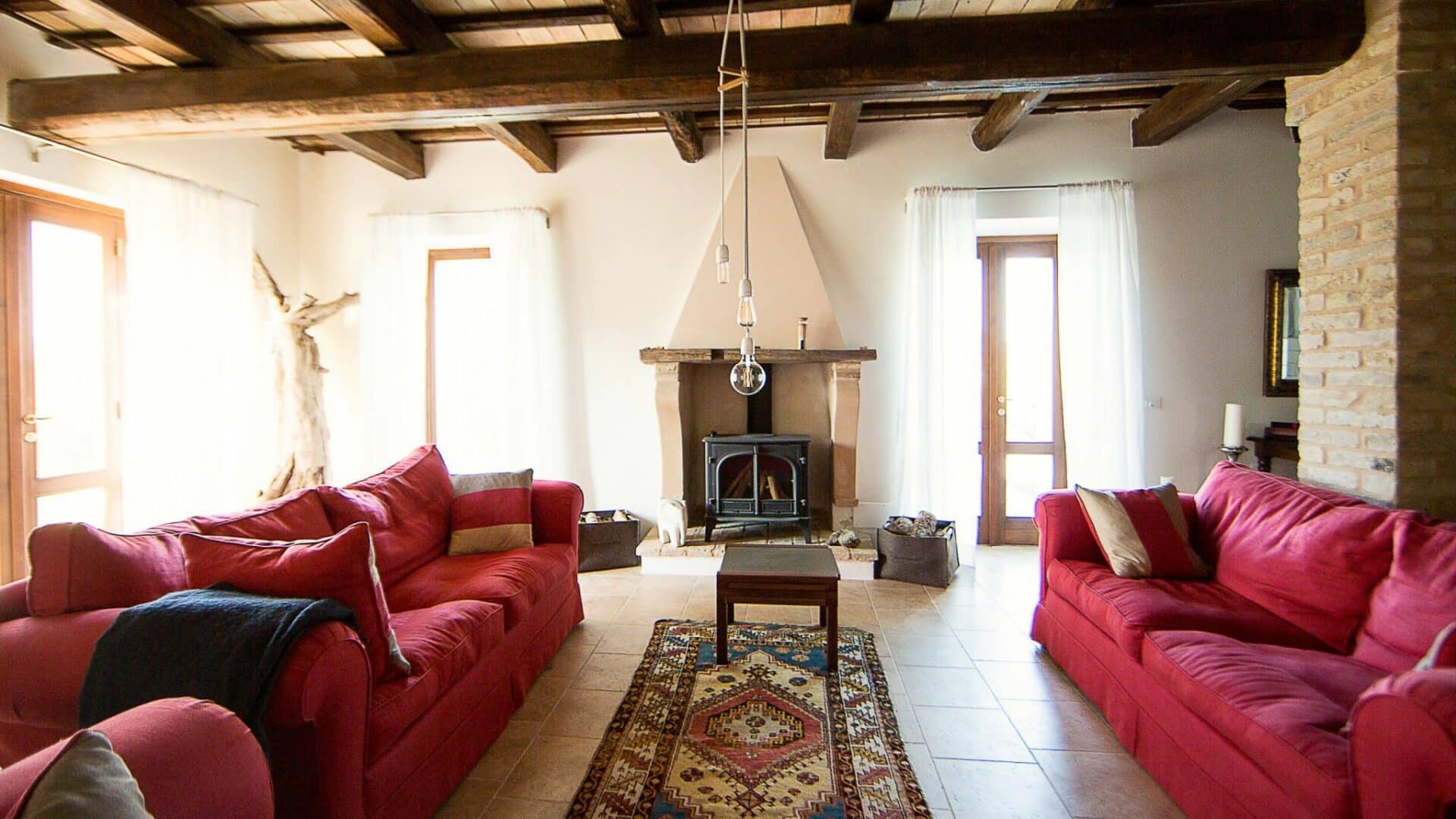 Amici-Kamin-16x9