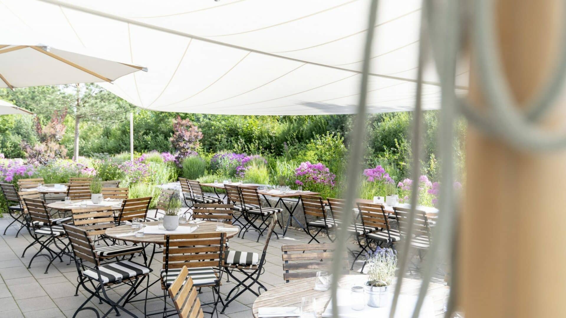 Terrasse des Speiselokal Kaspar im Hotel Bader