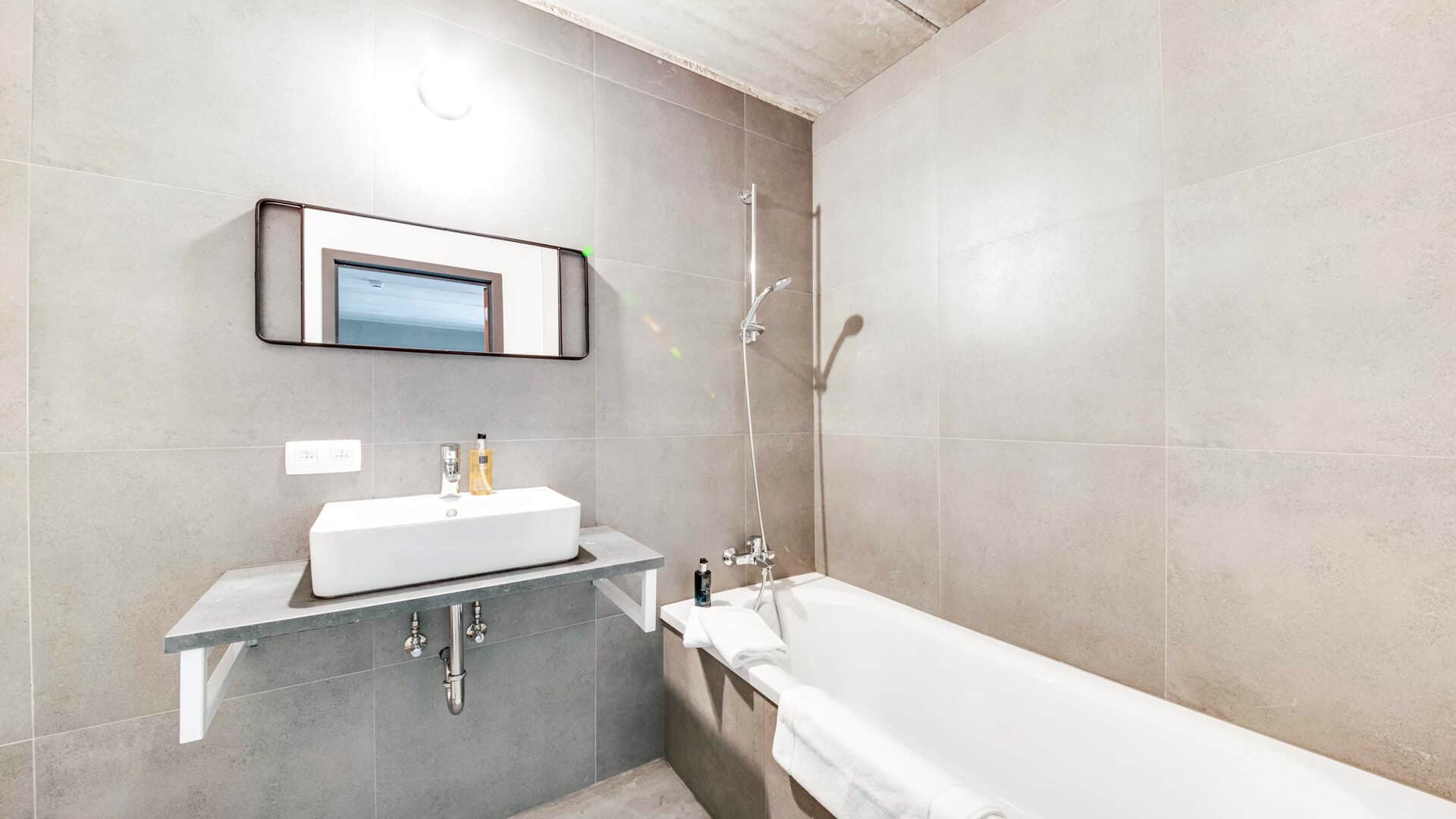 Badezimmer im Hotelzimmer des Daft Hotel