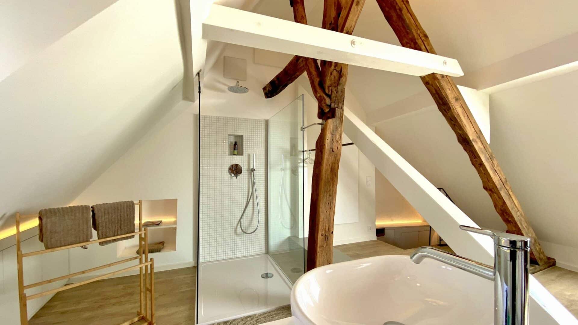 Auszeit, Ferienhaus, Fachwerkhaus, Monschau, Eifel, Design-Ferienhaus, Boutique-Hotel, Ferienunterkunft, Ferienwohnung, Architektur, Architektenhaus