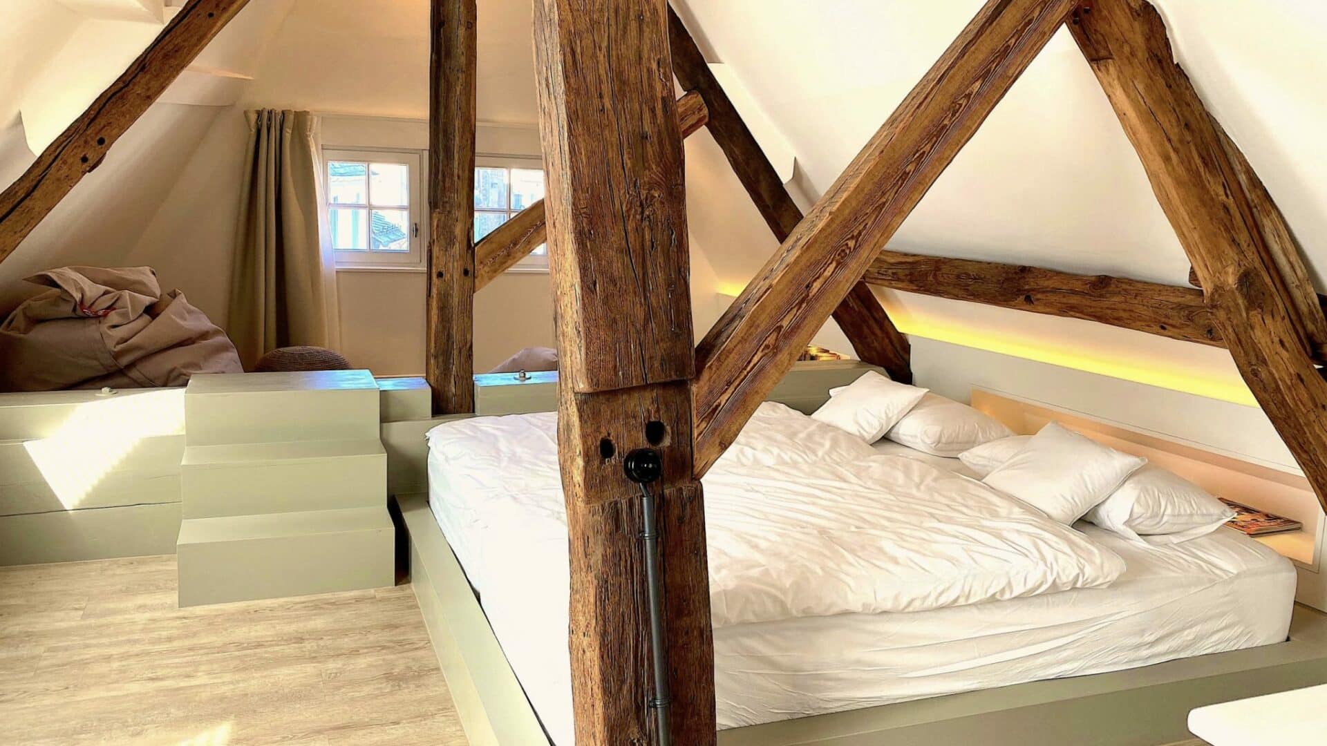Auszeit, Ferienhaus, Fachwerkhaus, Monschau, Eifel, Design-Ferienhaus, Boutique-Hotel, Ferienunterkunft, Ferienwohnung, Architektur, Architektenhaus