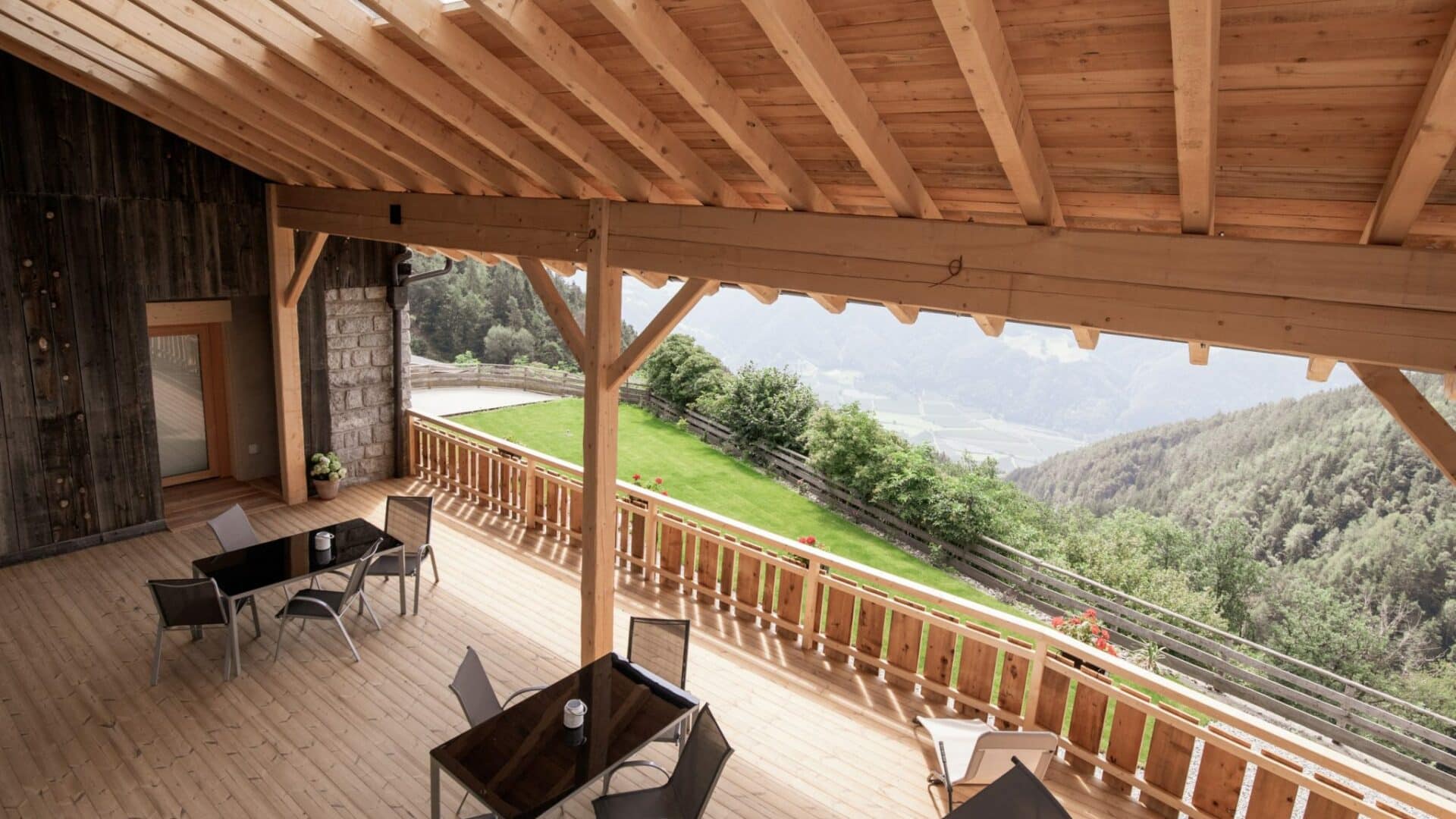 Dietrichhof, Bio-Bauernhof, Südtirol, Design, Architektur, Ferienwohnung