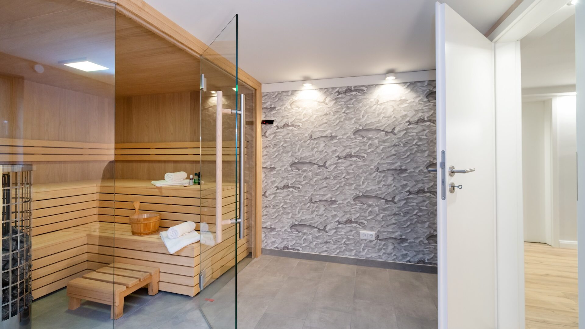 Boutique-Ferienhaus mit Reetdach auf der Nordseeinsel Sylt.