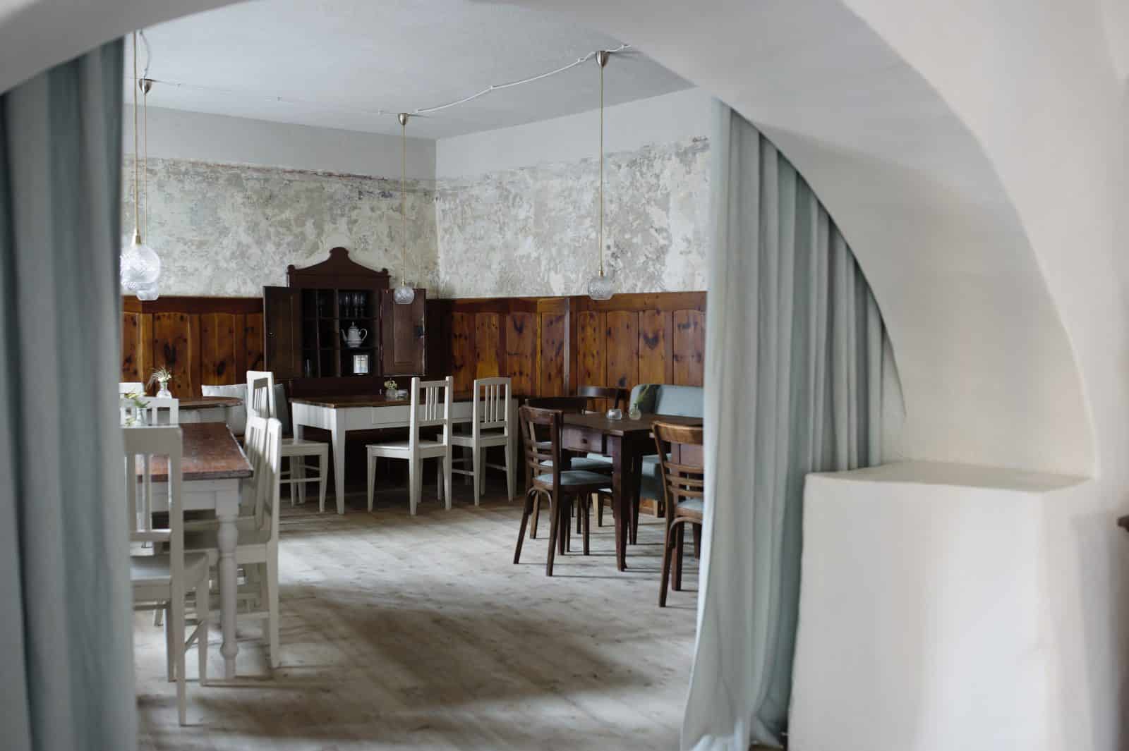 photographer: lilli person / www.thefoodthetravel.com, 1477 Reichhalter, Lana, Südtirol, Boutique-Hotel, Luxushotel, Architektur, Design