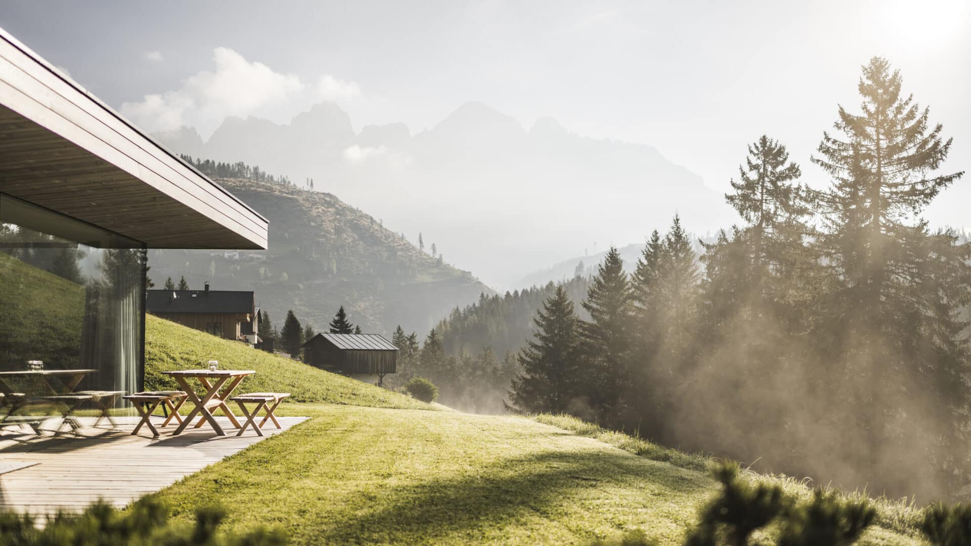 Garten und Blick in die Berge