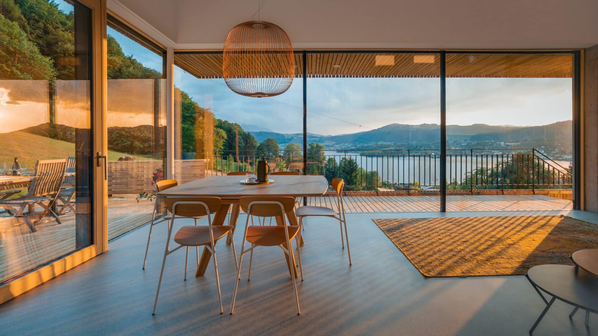 Wohnraum mit Ausblick im Haus Moosberg
