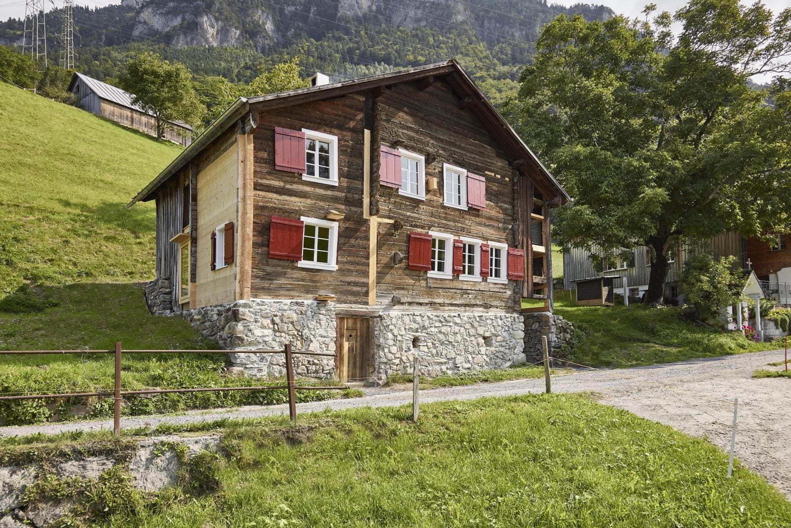 Haus Tannen, Ferienhaus, Schweiz, Ferien im Baudenkmal, Magnificasa, Architektur, Design