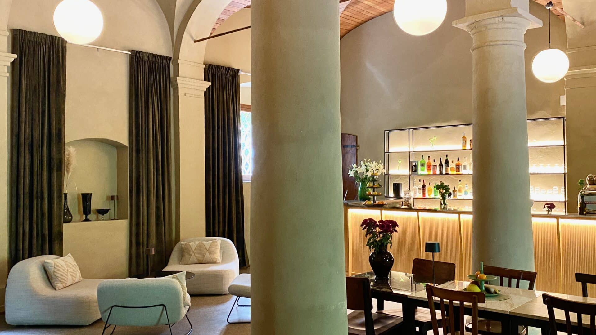 Bar und Restaurant im Palazzo