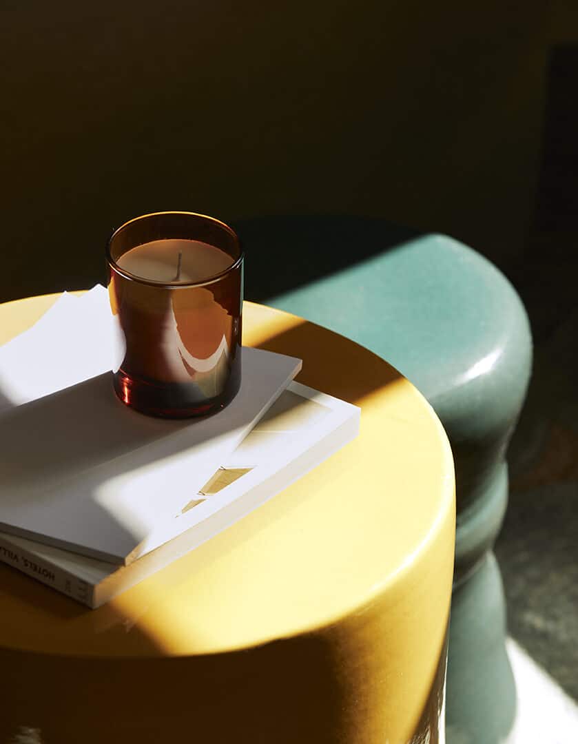 Detail: Tisch mit Kerze, Hotel Yayaki