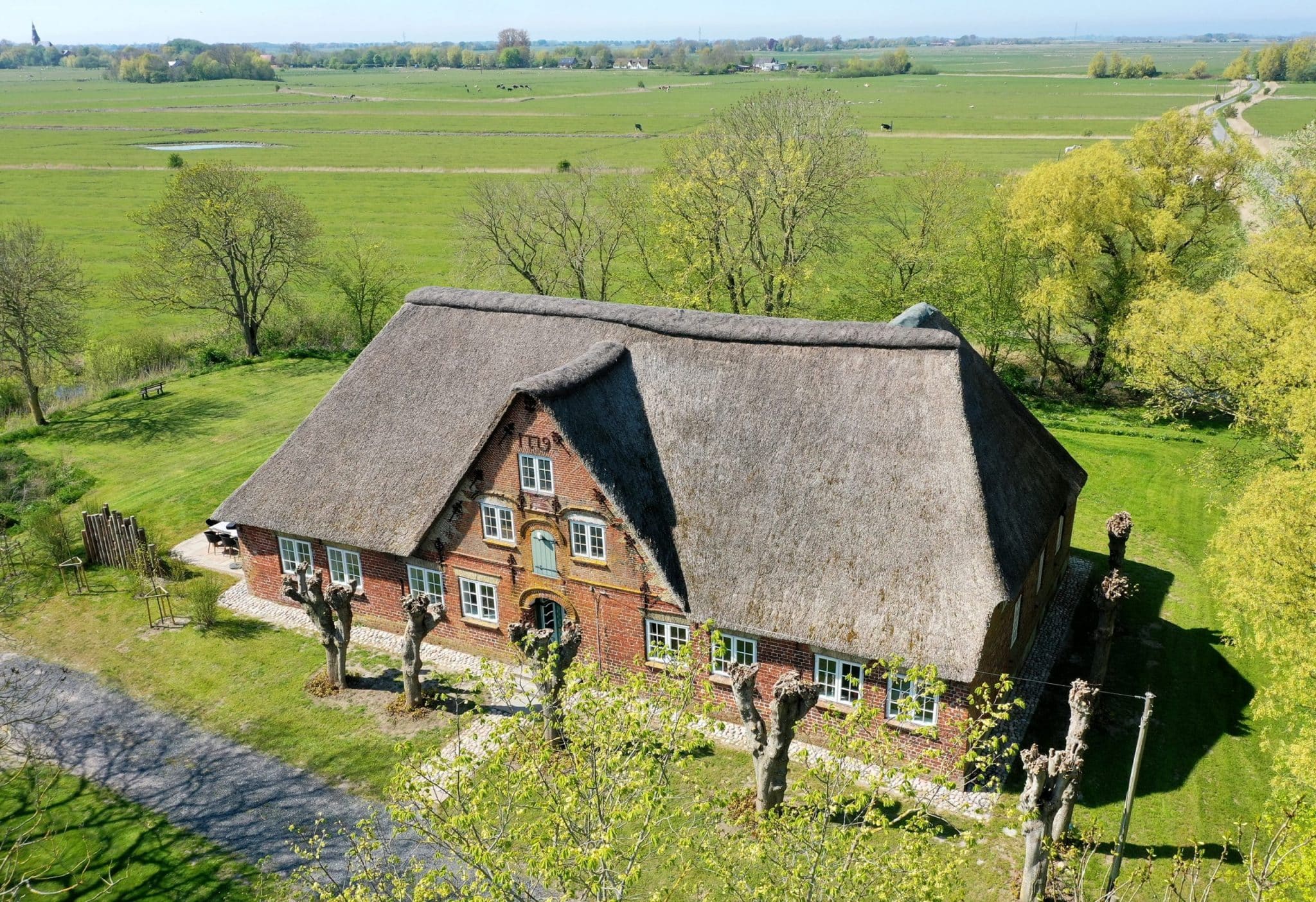 Ferienhaus, Friesensteer, St. Peter-Ording, Eiderstedt, Tetenbüll, Design , Architektur, Haubarg, Reetdach, Nordsee, Meer