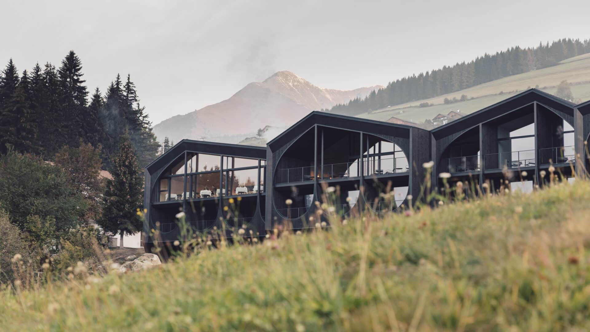 Milla Montis, Wellnesshotel, Boutique Hotel, Südtirol, Berge, Luxushote, Foodies, moderne Architektur, Outdoor, Dolomiten, Spa,