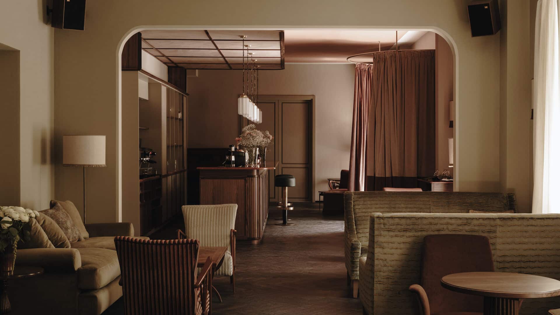 Lobby und Bar des Parkhotel Mondschein