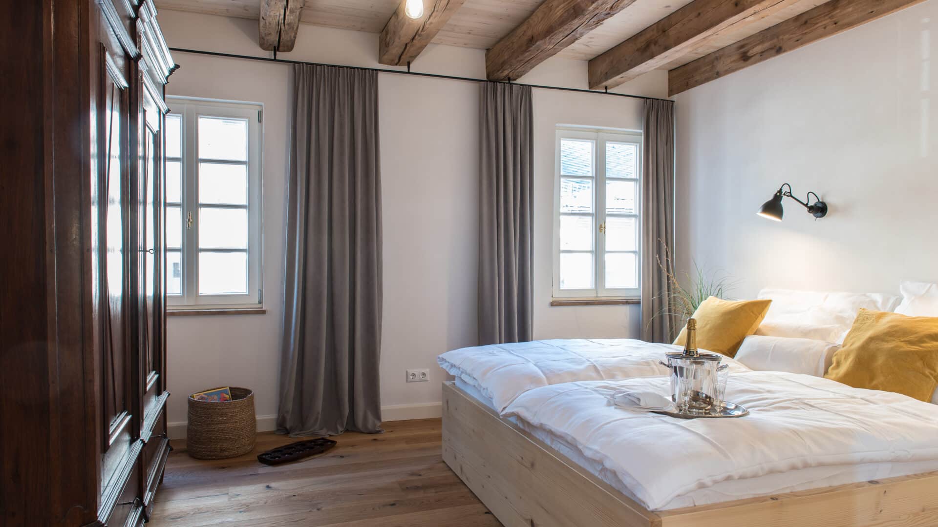 Zimmer mit Doppelbett im Palais Wunderlich