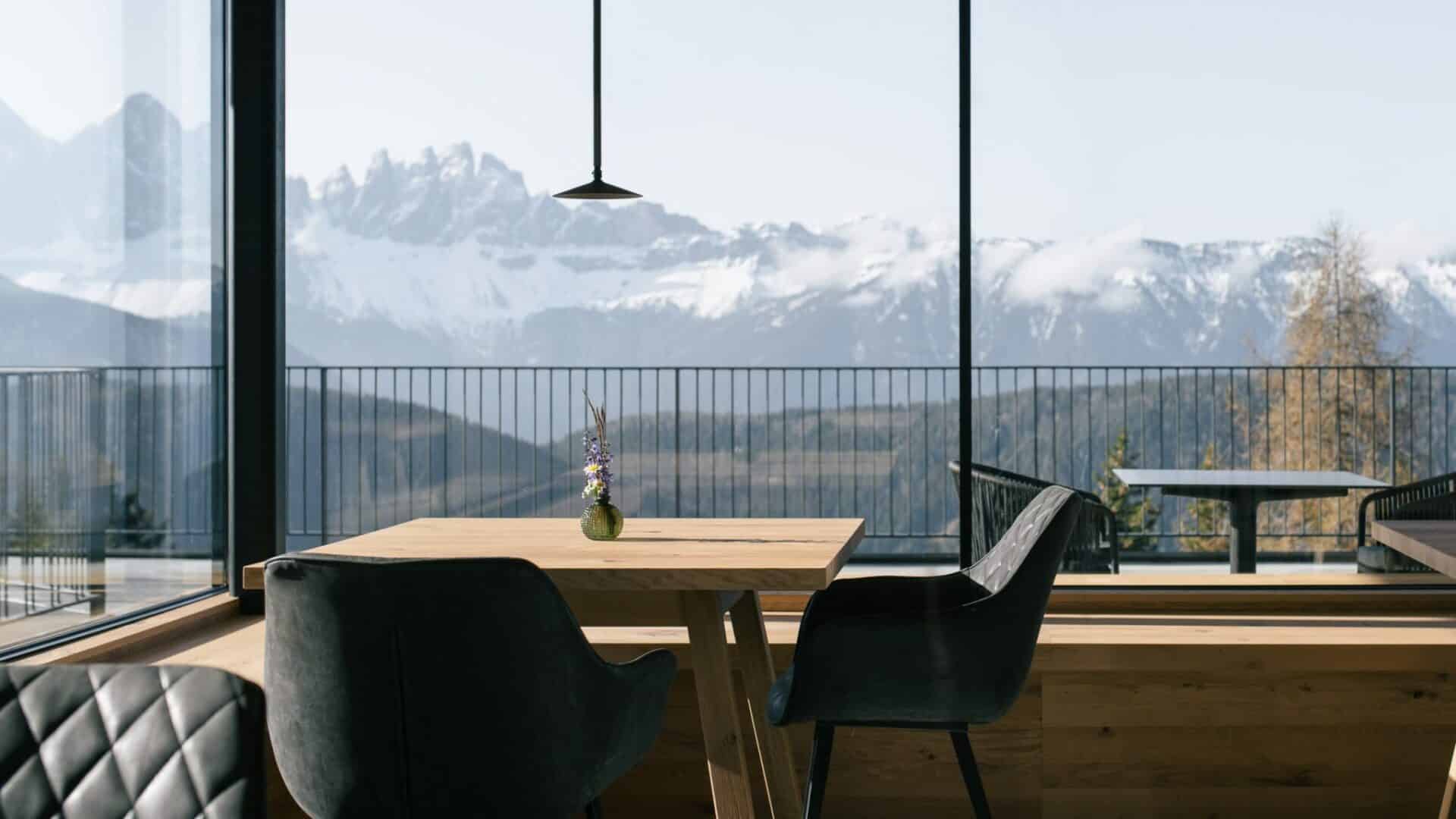 anders mountain suites, Die Dolomiten vom Restaurant aus gesehen