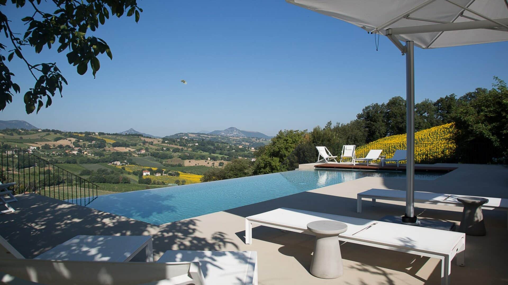 Pool_Hausblick-158