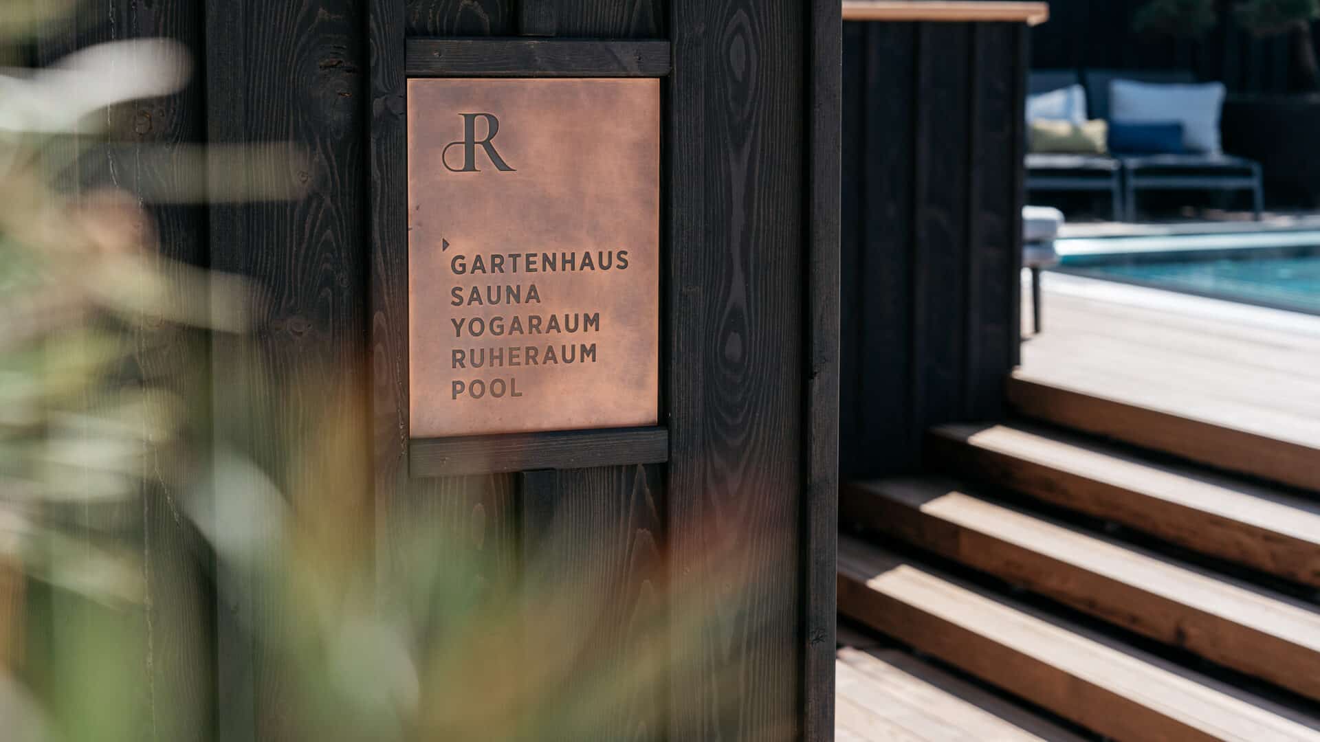 Schild zum Gartenhaus und zur Sauna im Refugium Lunz